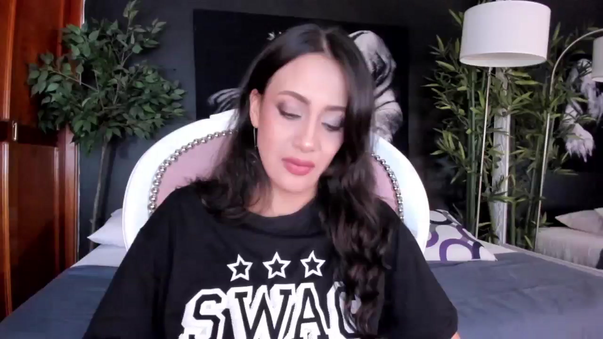 Gallery image thumbnail from Red_Flower203's myfreecams stream on, 08/05/2023, 22:34 image 1 of 20