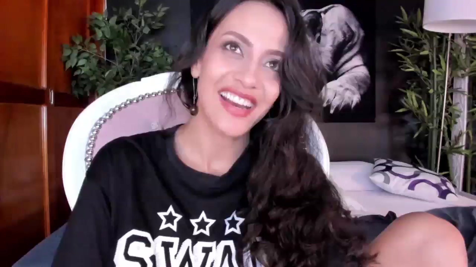 Gallery image thumbnail from Red_Flower203's myfreecams stream on, 08/05/2023, 22:55 image 3 of 20