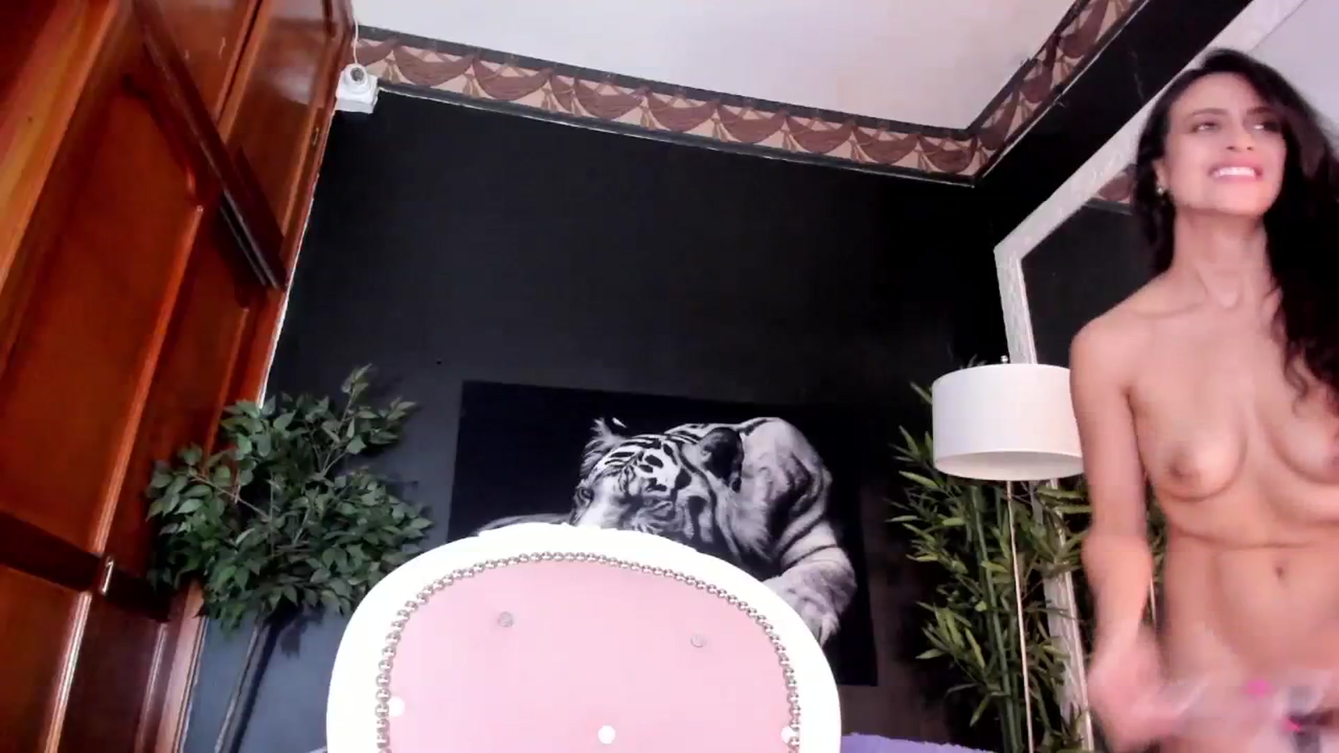 Gallery image thumbnail from Red_Flower203's myfreecams stream on, 08/11/2023, 20:50 image 4 of 20