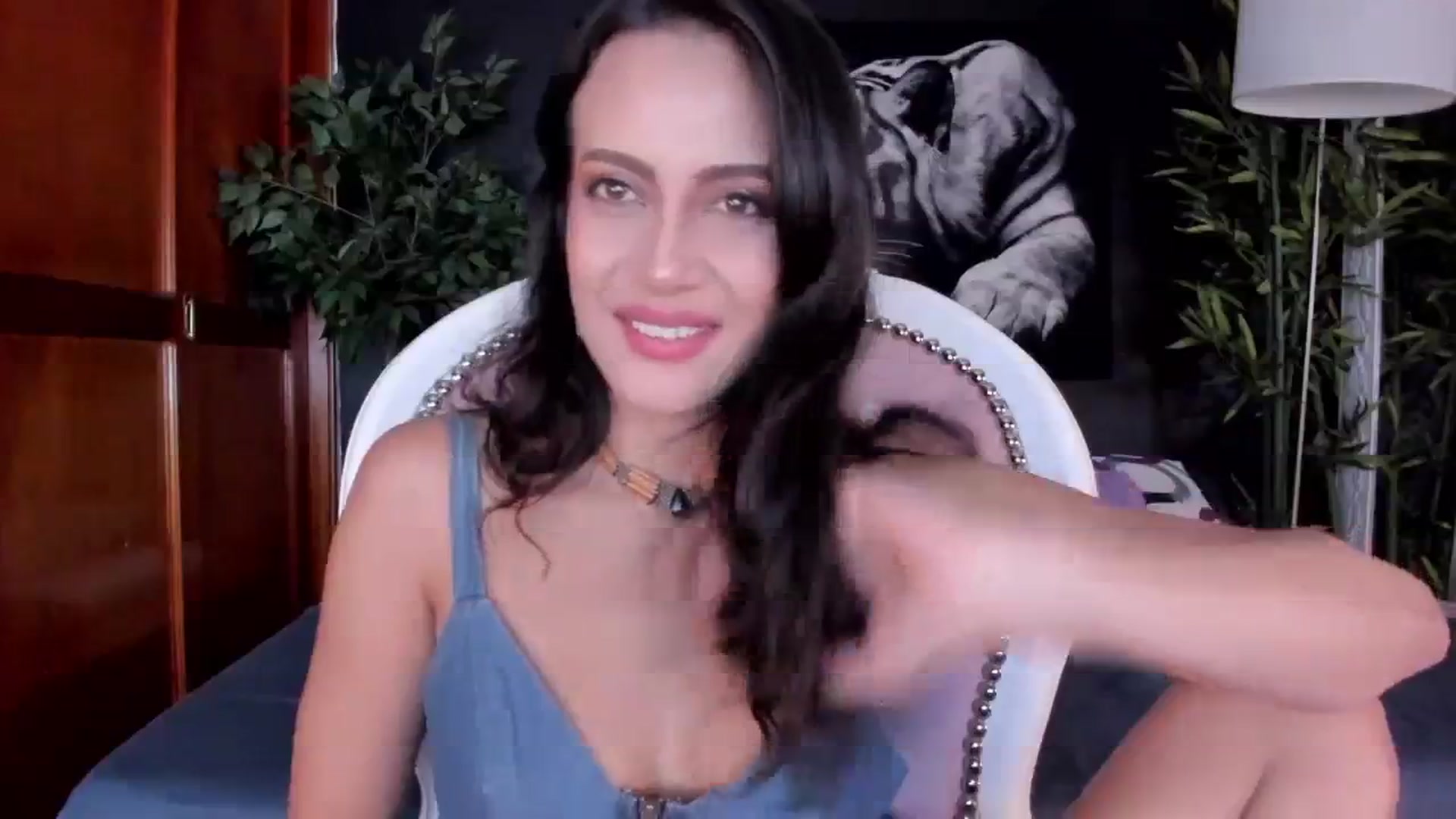Gallery image thumbnail from Red_Flower203's myfreecams stream on, 08/12/2023, 19:33 image 4 of 20