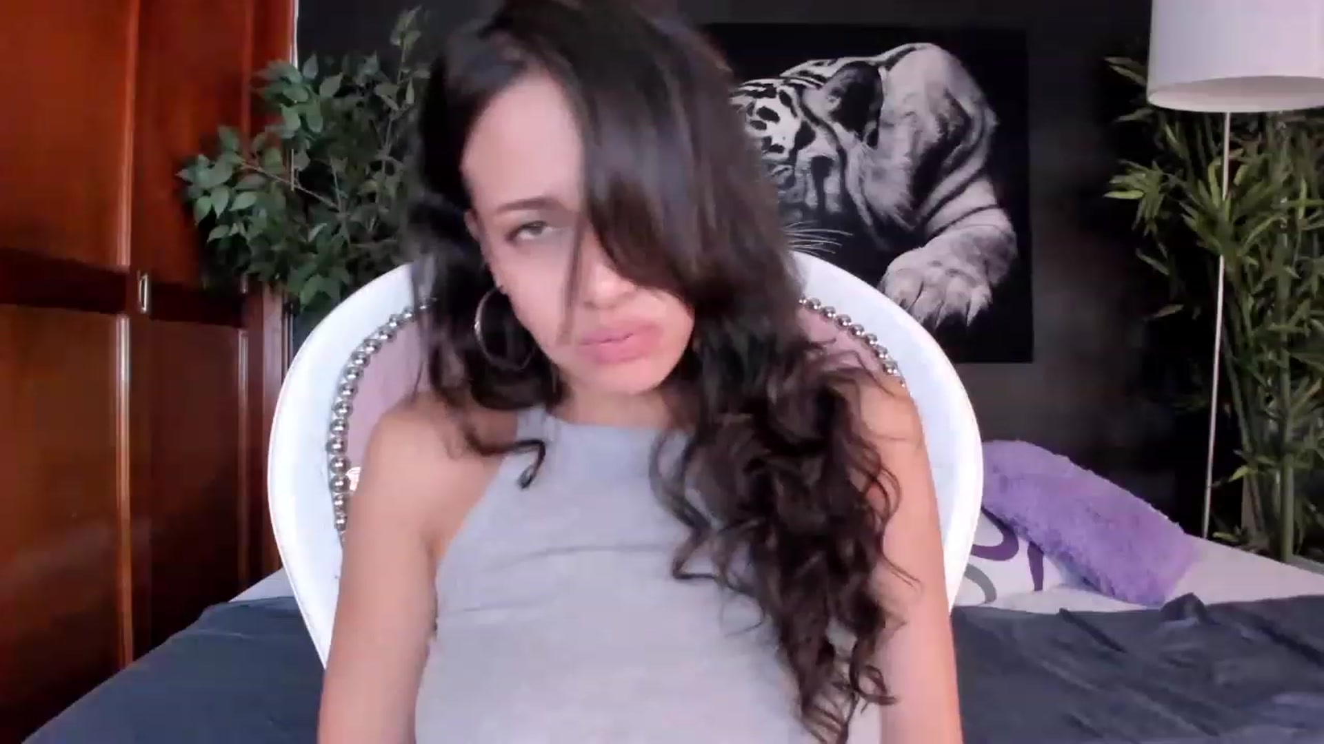 Gallery image thumbnail from Red_Flower203's myfreecams stream on, 08/19/2023, 23:11 image 7 of 20