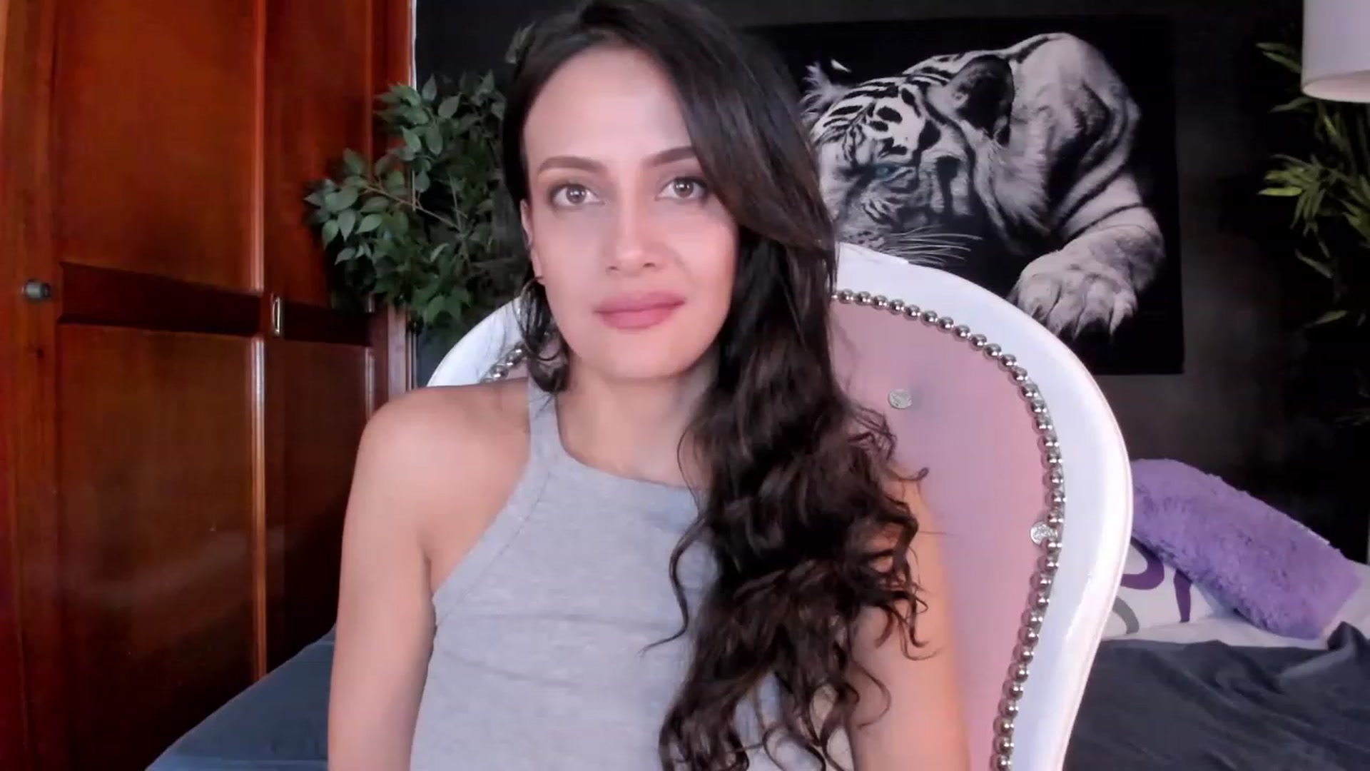 Gallery image thumbnail from Red_Flower203's myfreecams stream on, 08/19/2023, 23:11 image 1 of 20