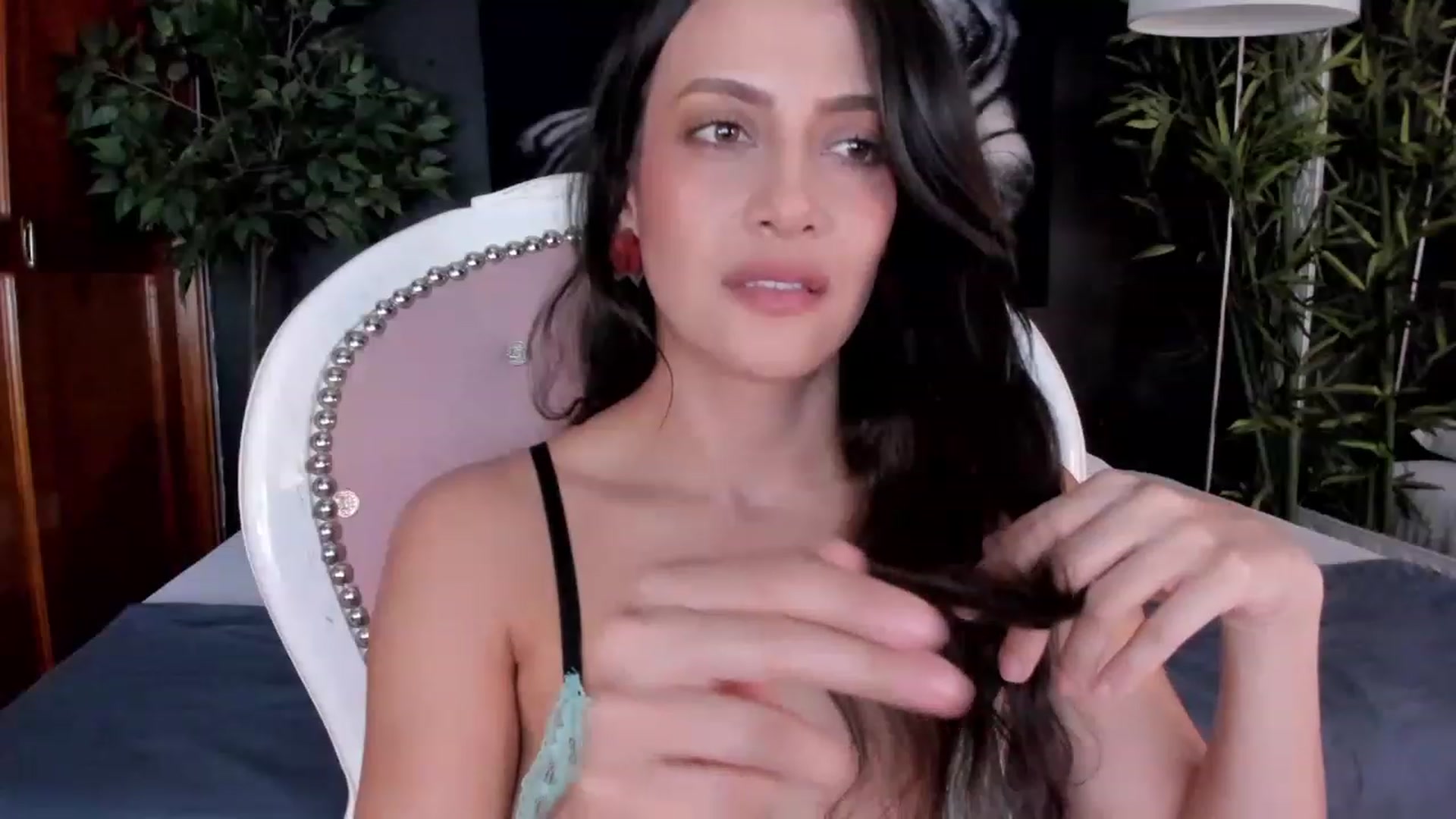 Gallery image thumbnail from Red_Flower203's myfreecams stream on, 08/26/2023, 23:25 image 4 of 20