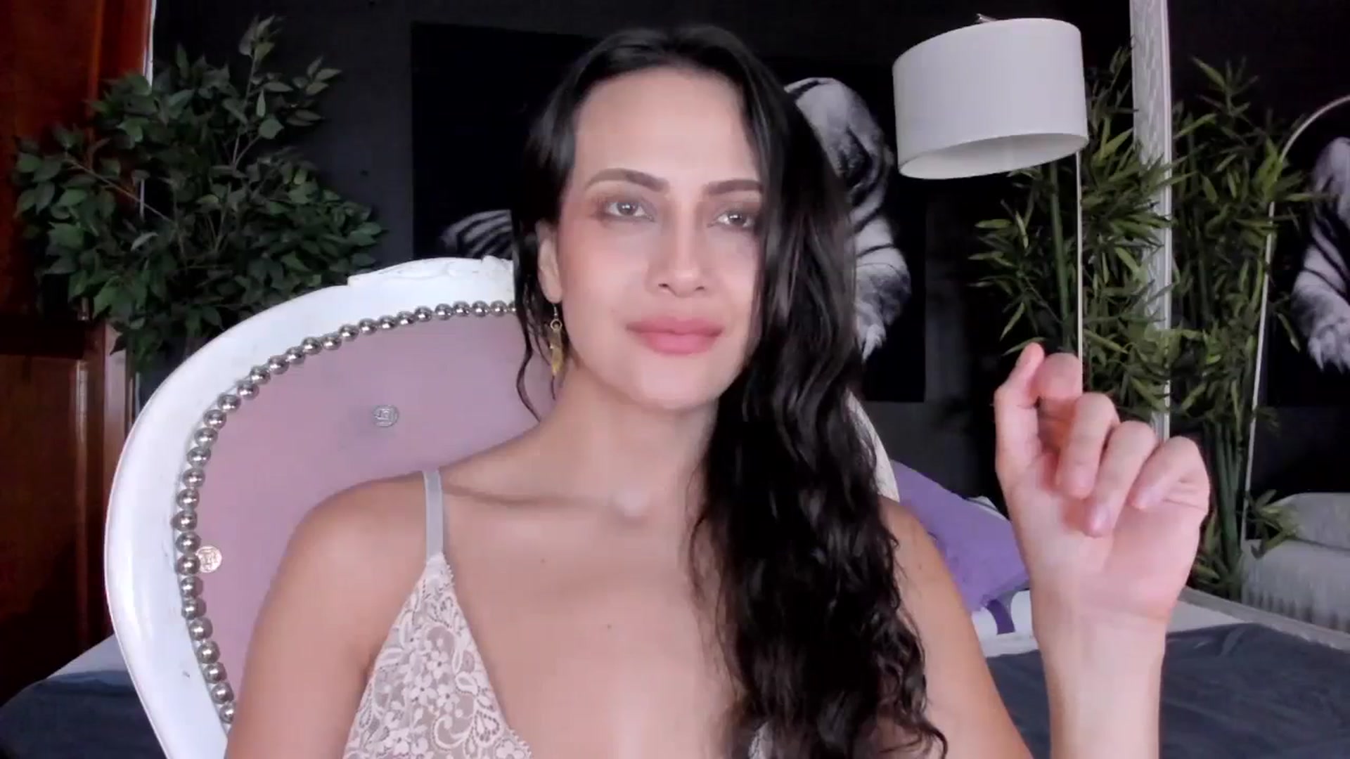 Gallery image thumbnail from Red_Flower203's myfreecams stream on, 09/19/2023, 21:30 image 8 of 20