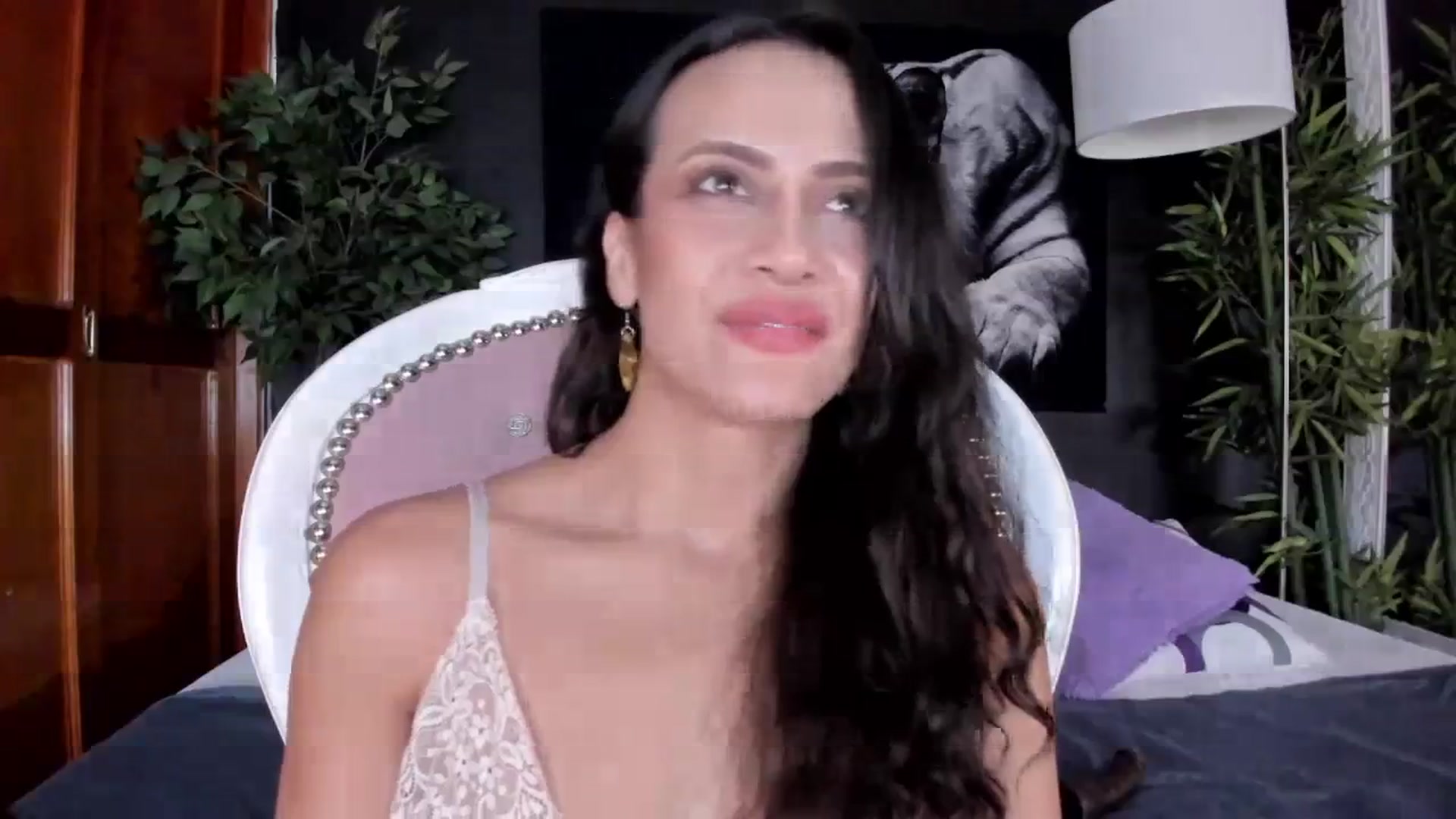 Gallery image thumbnail from Red_Flower203's myfreecams stream on, 09/19/2023, 21:30 image 10 of 20