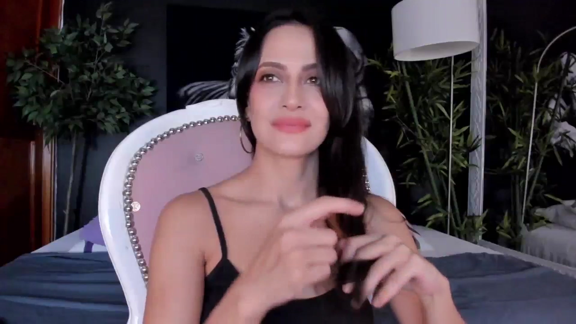 Gallery image thumbnail from Red_Flower203's myfreecams stream on, 09/26/2023, 19:13 image 6 of 20
