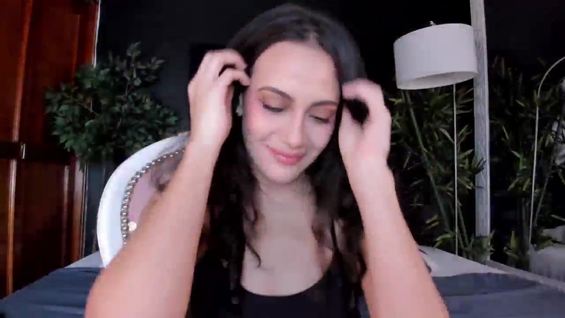Gallery image thumbnail from Red_Flower203's myfreecams stream on, 09/26/2023, 19:13 image 3 of 20