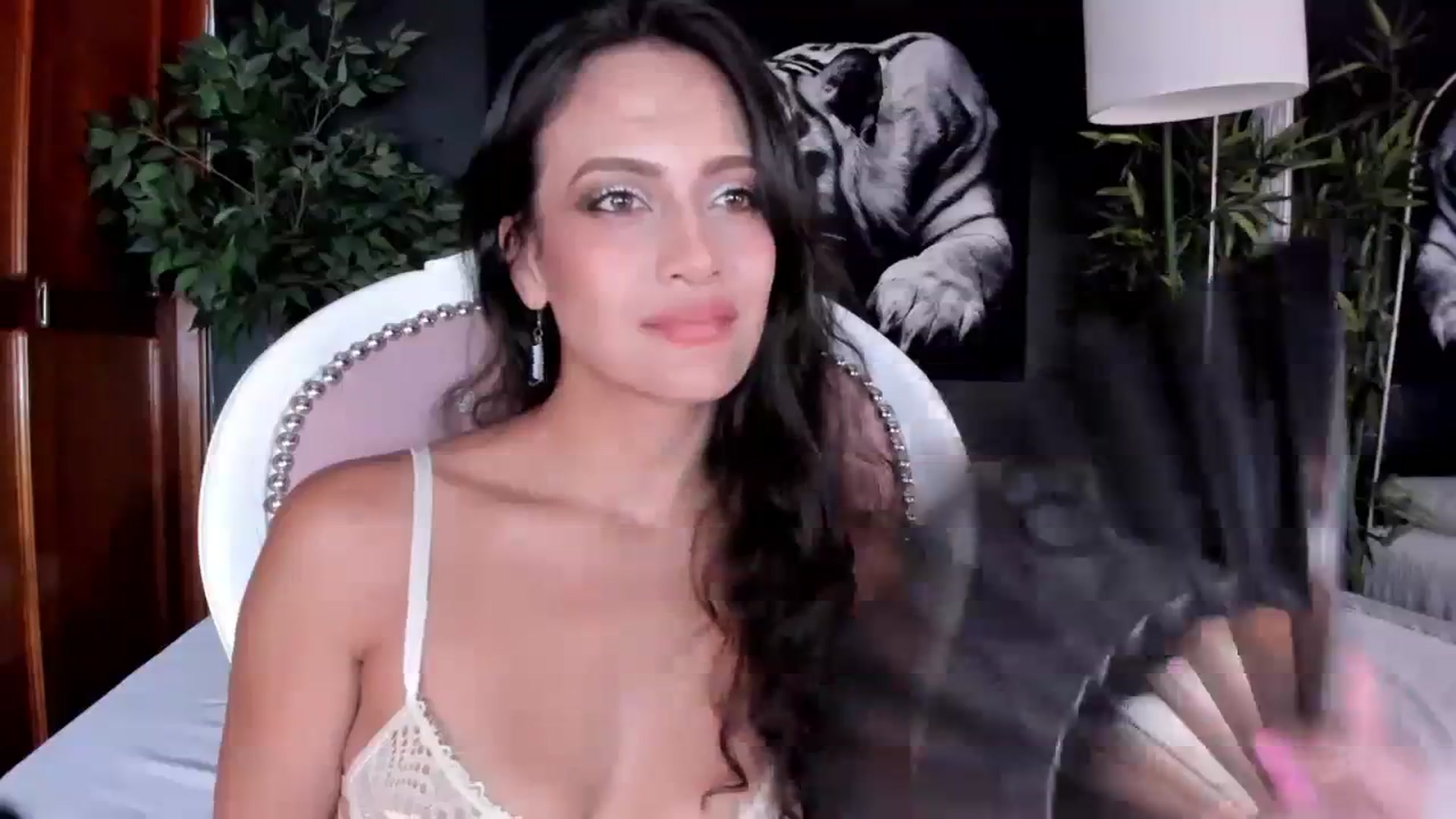 Gallery image thumbnail from Red_Flower203's myfreecams stream on, 10/07/2023, 18:45 image 2 of 20