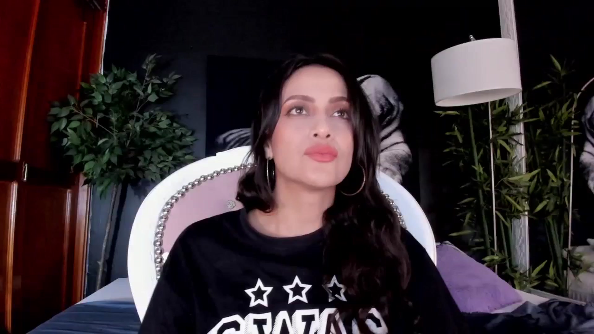 Gallery image thumbnail from Red_Flower203's myfreecams stream on, 10/20/2023, 22:46 image 15 of 20