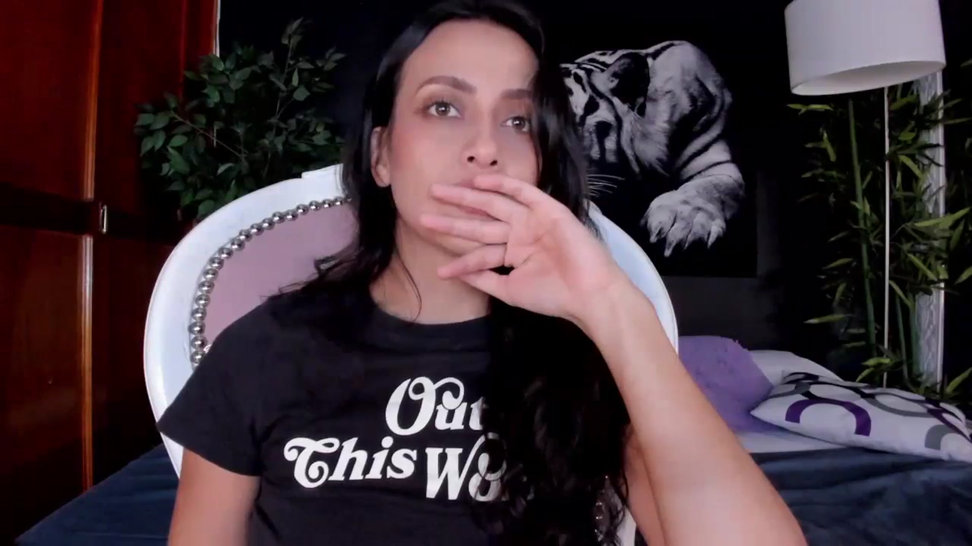 Gallery image thumbnail from Red_Flower203's myfreecams stream on, 10/24/2023, 22:23 image 18 of 20
