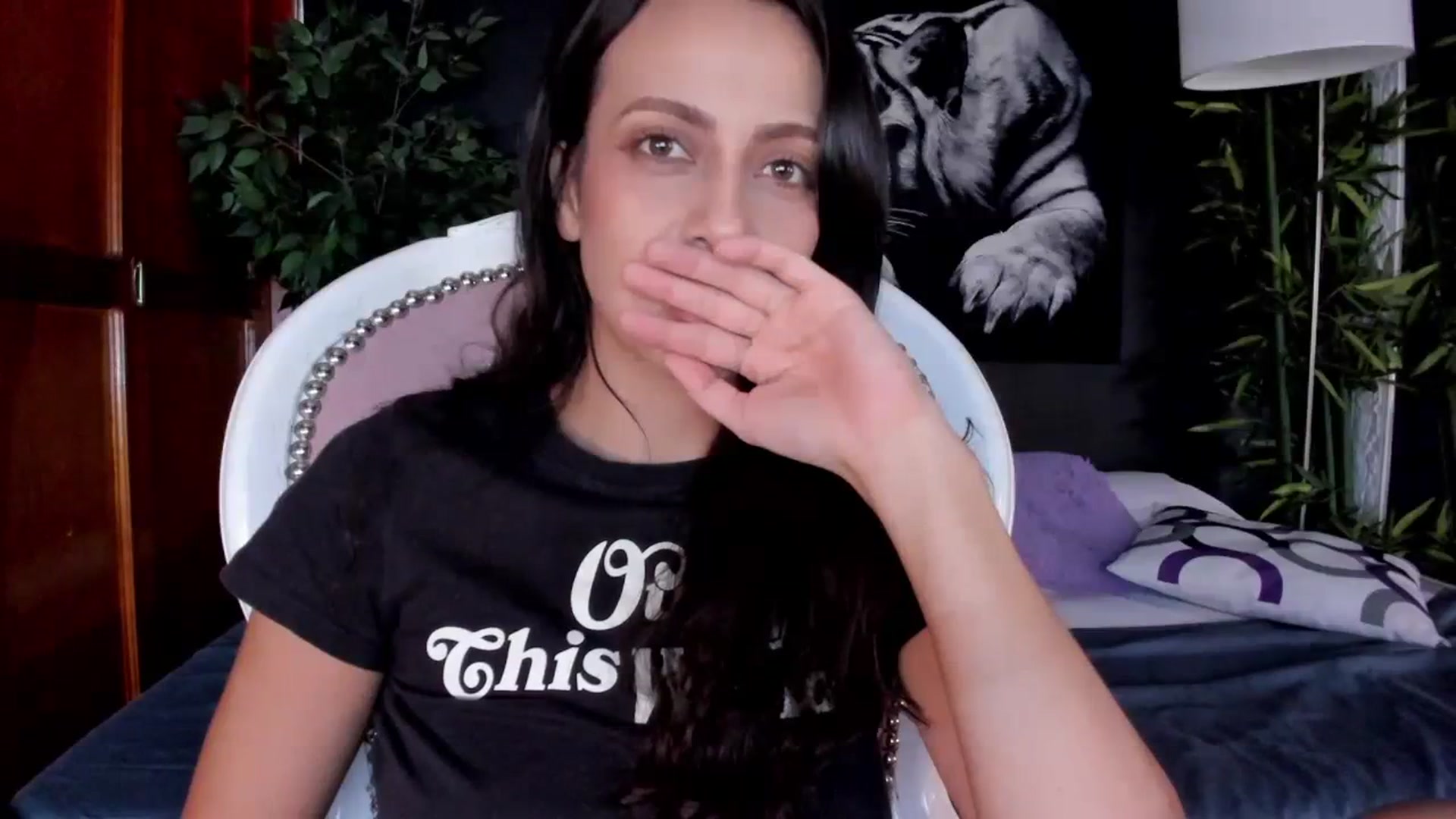 Gallery image thumbnail from Red_Flower203's myfreecams stream on, 10/24/2023, 22:23 image 6 of 20