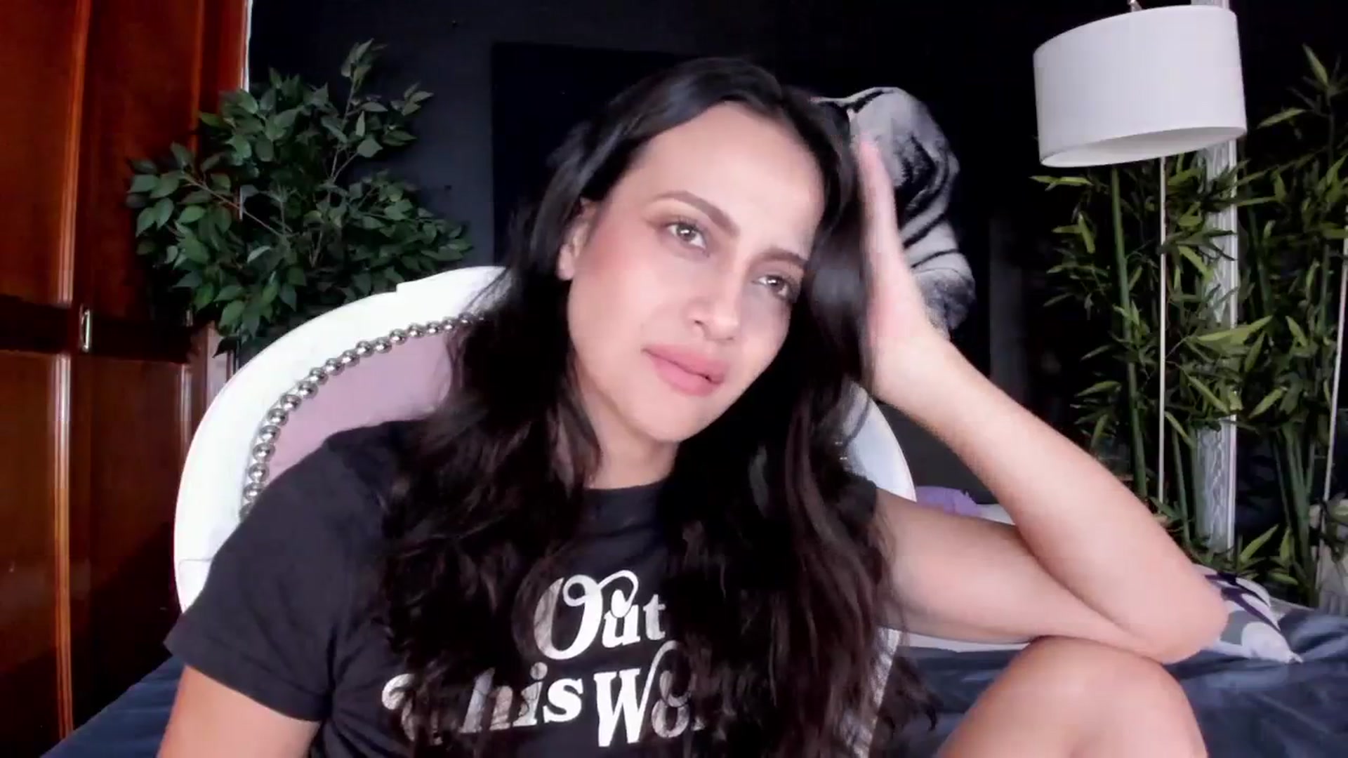 Gallery image thumbnail from Red_Flower203's myfreecams stream on, 10/24/2023, 22:23 image 12 of 20