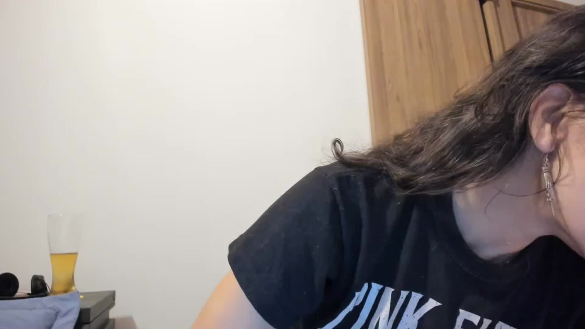 Gallery image thumbnail from Red_Flower203's myfreecams stream on, 10/28/2023, 24:53 image 12 of 20