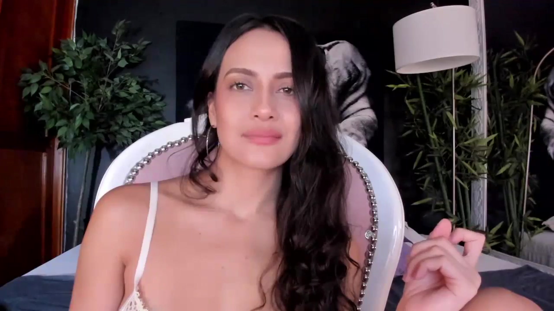 Gallery image thumbnail from Red_Flower203's myfreecams stream on, 11/09/2023, 21:06 image 9 of 20