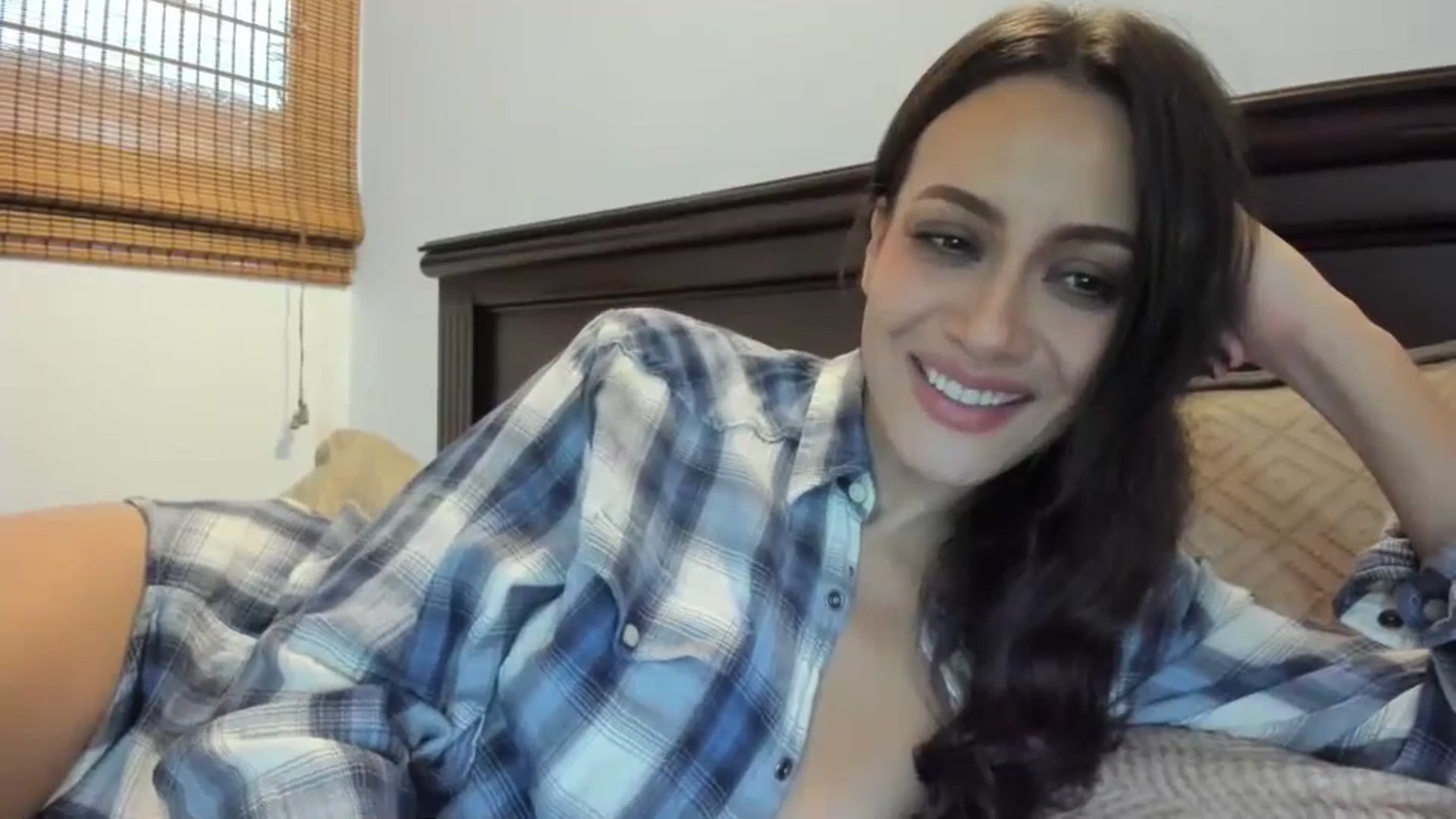Gallery image thumbnail from Red_Flower203's myfreecams stream on, 11/24/2023, 22:40 image 8 of 20