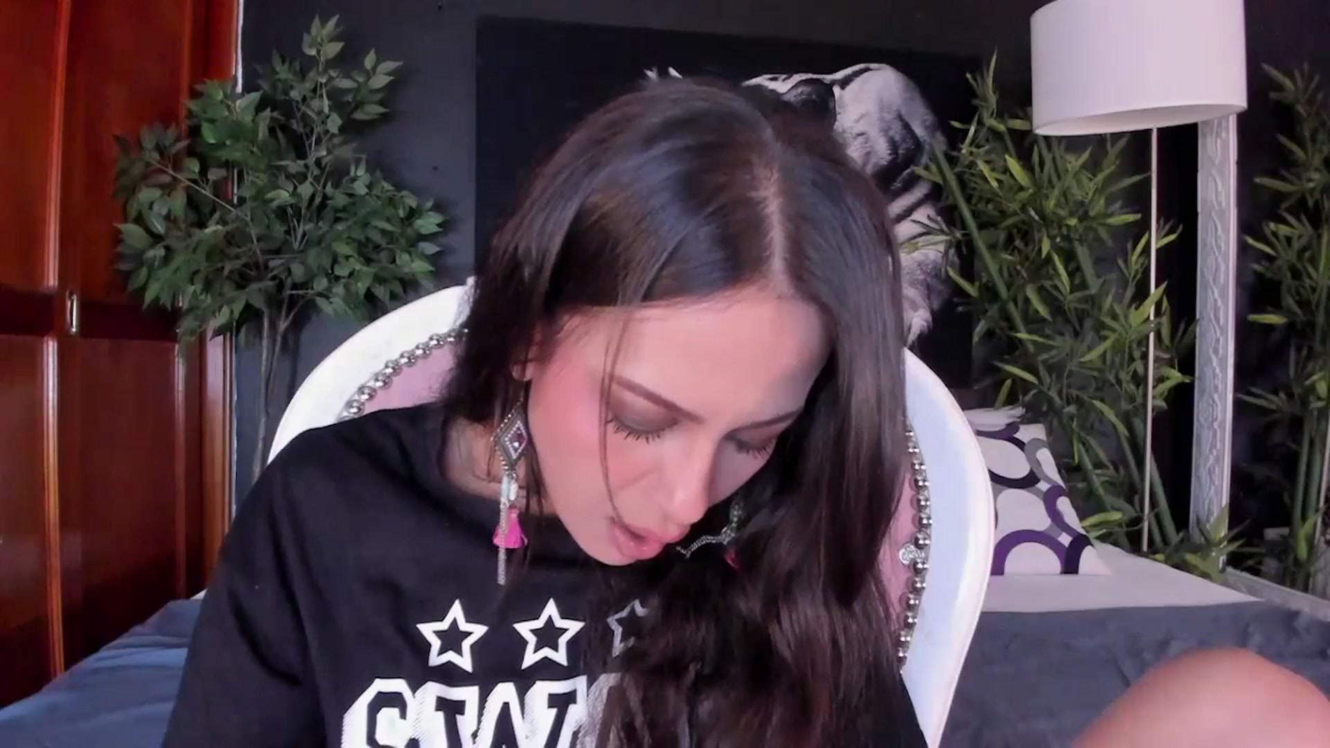 Gallery image thumbnail from Red_Flower203's myfreecams stream on, 11/27/2023, 20:15 image 19 of 20