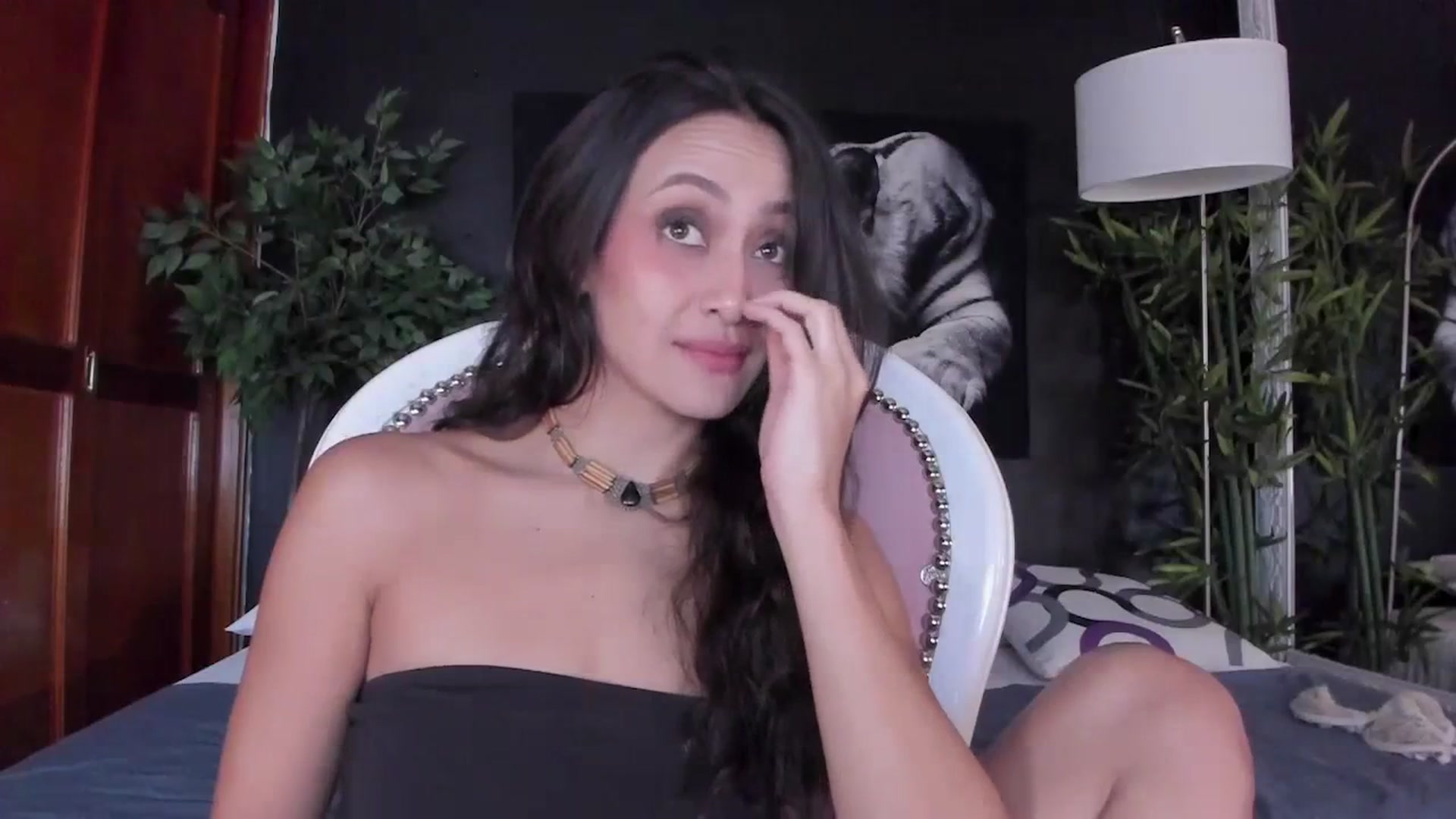 Gallery image thumbnail from Red_Flower203's myfreecams stream on, 12/18/2023, 23:09 image 7 of 20