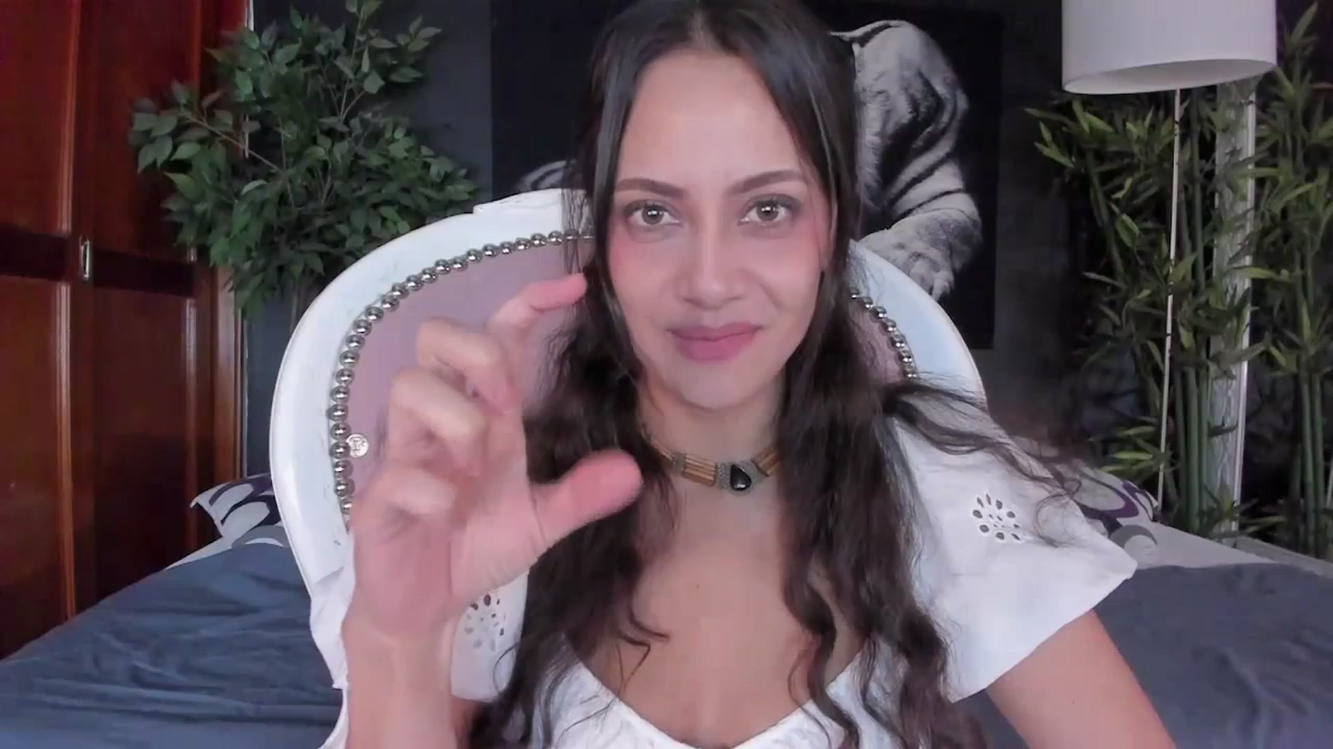 Gallery image thumbnail from Red_Flower203's myfreecams stream on, 12/19/2023, 23:36 image 19 of 20