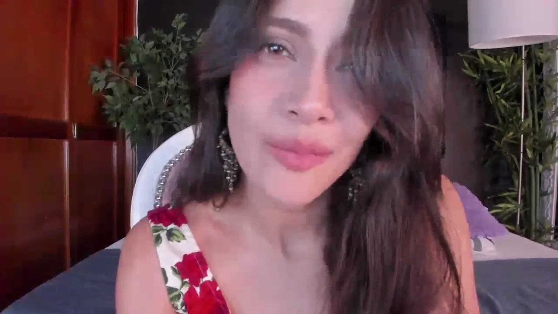 Gallery image thumbnail from Red_Flower203's myfreecams stream on, 12/23/2023, 23:01 image 3 of 20