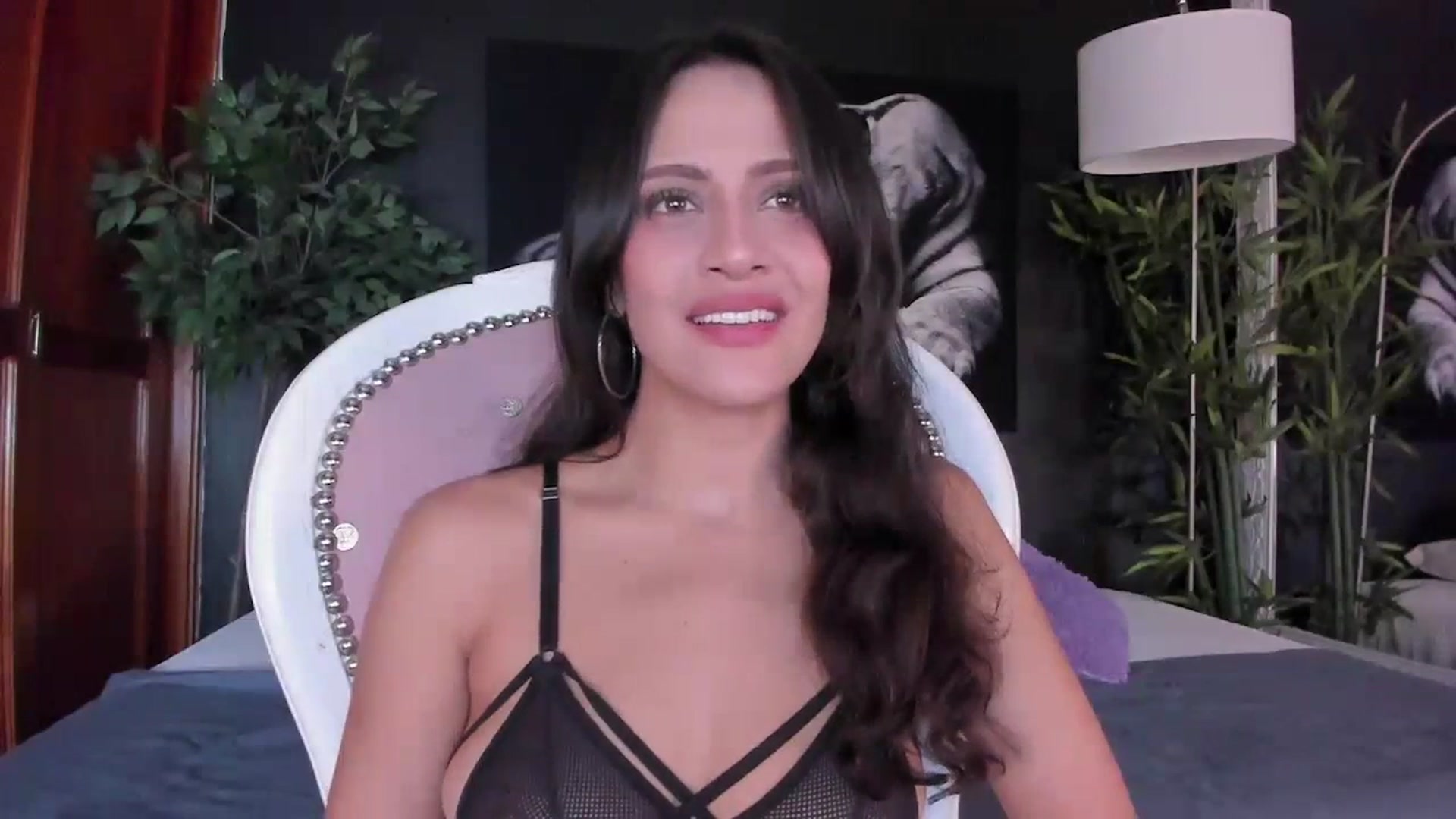 Gallery image thumbnail from Red_Flower203's myfreecams stream on, 12/28/2023, 21:50 image 7 of 20