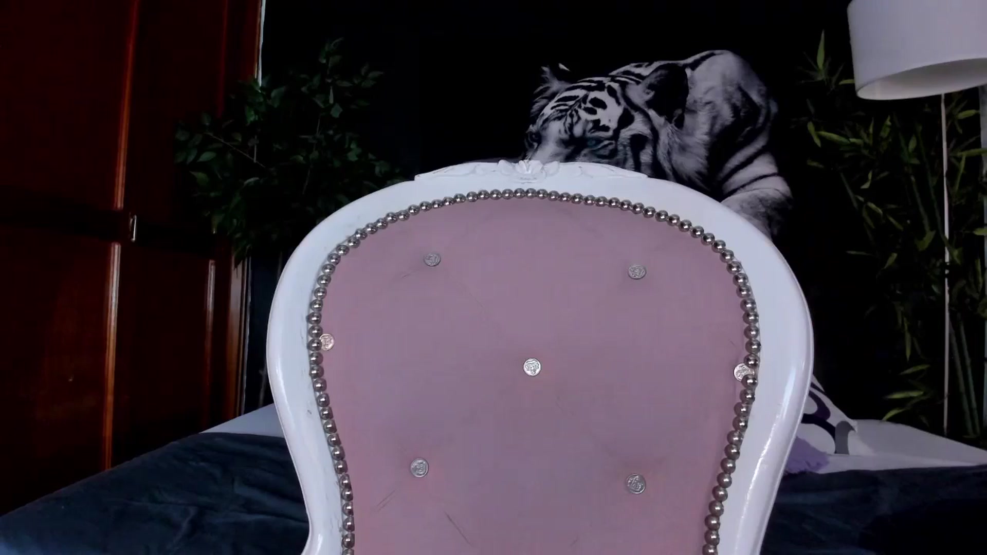 Gallery image thumbnail from Red_Flower203's myfreecams stream on, 01/22/2024, 20:26 image 11 of 20