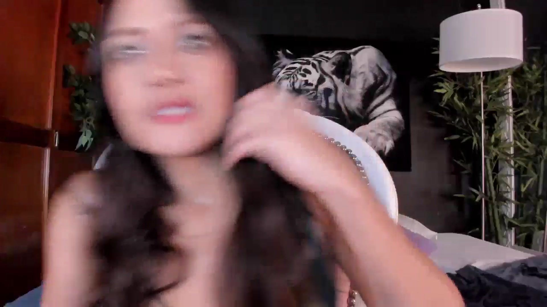 Gallery image thumbnail from Red_Flower203's myfreecams stream on, 05/20/2024, 23:04 image 9 of 20