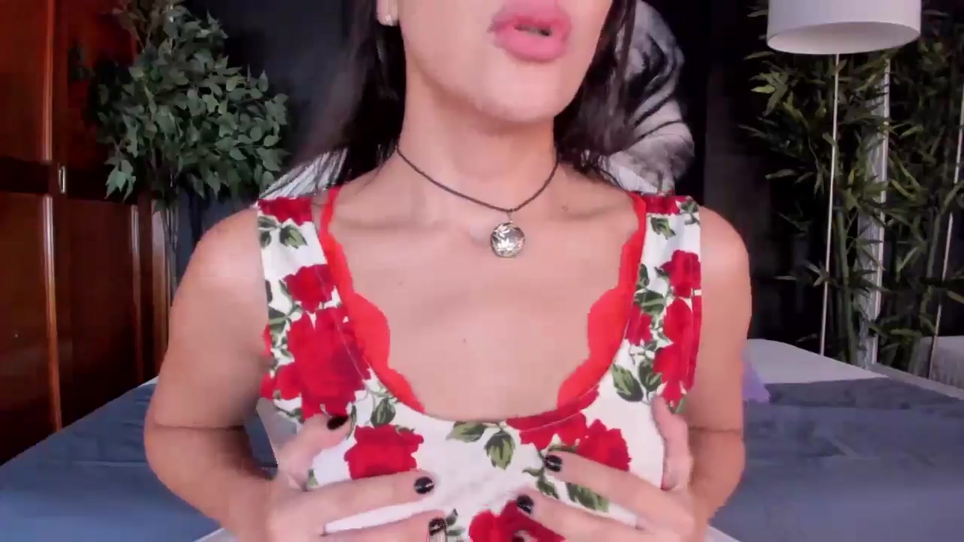 Gallery image thumbnail from Red_Flower203's myfreecams stream on, 06/22/2024, 20:09 image 20 of 20