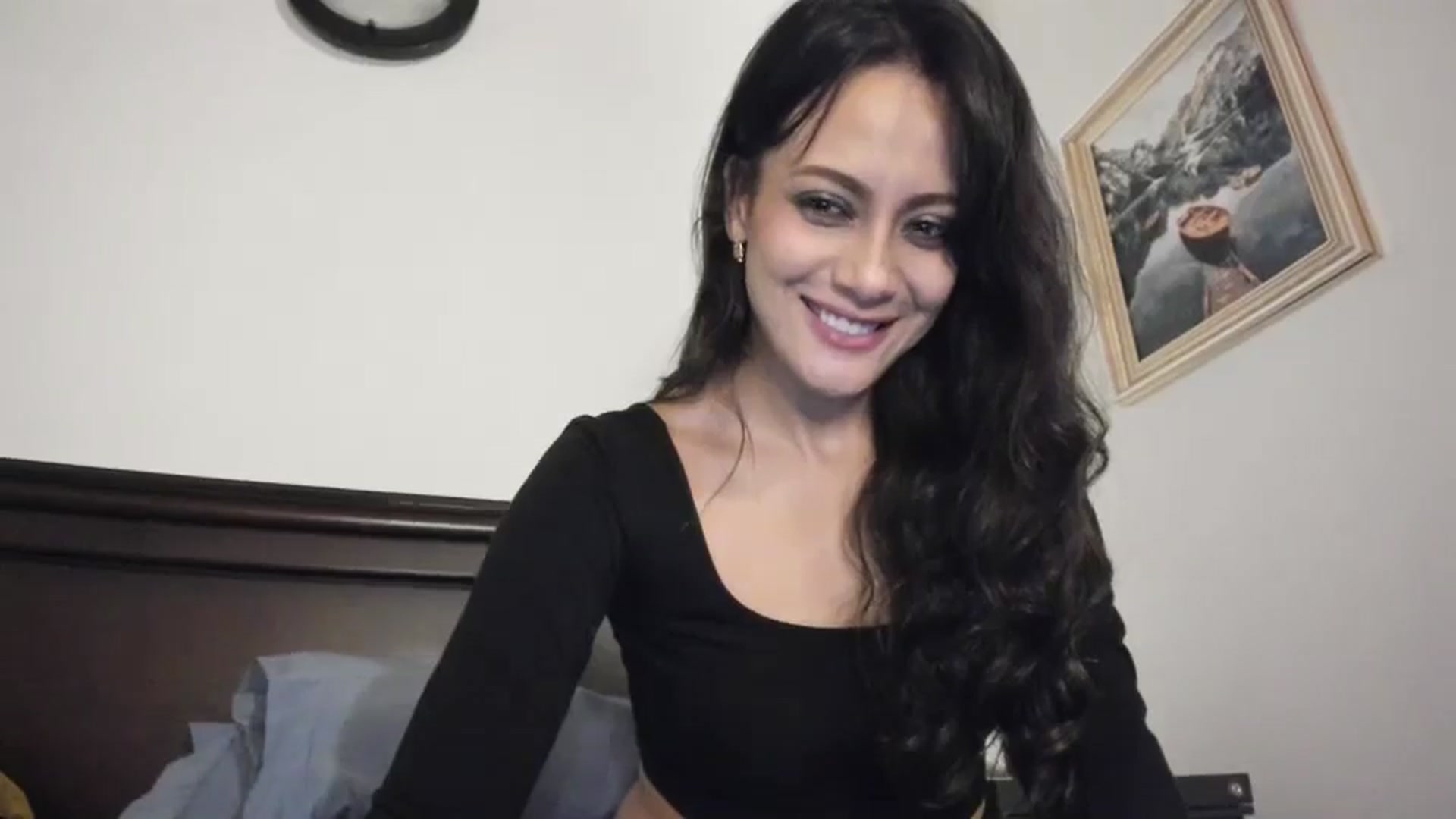 Gallery image thumbnail from Red_Flower203's myfreecams stream on, 07/28/2024, 24:33 image 7 of 20