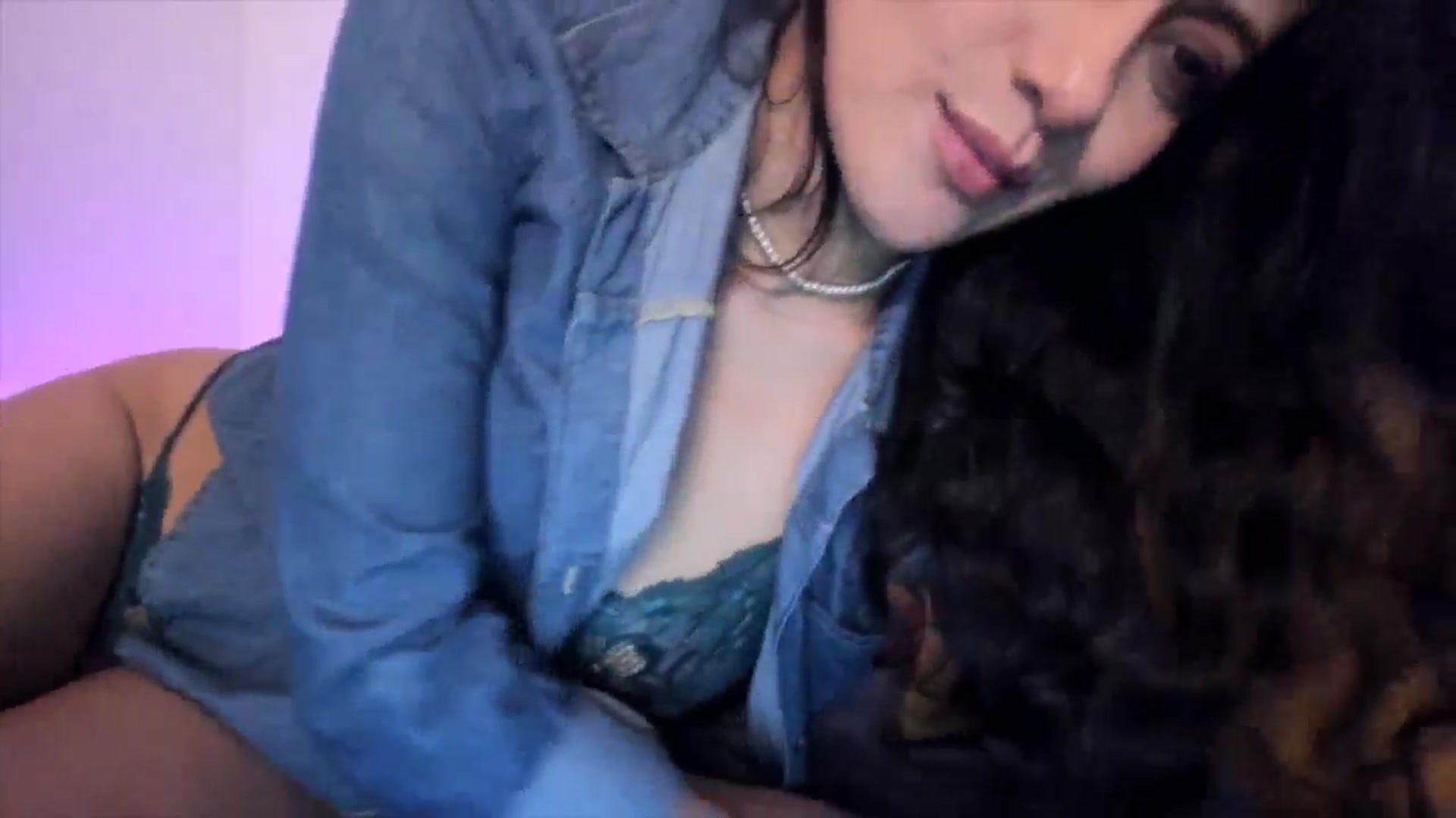 Gallery image thumbnail from Red_Flower203's myfreecams stream on, 10/28/2024, 23:18 image 3 of 20