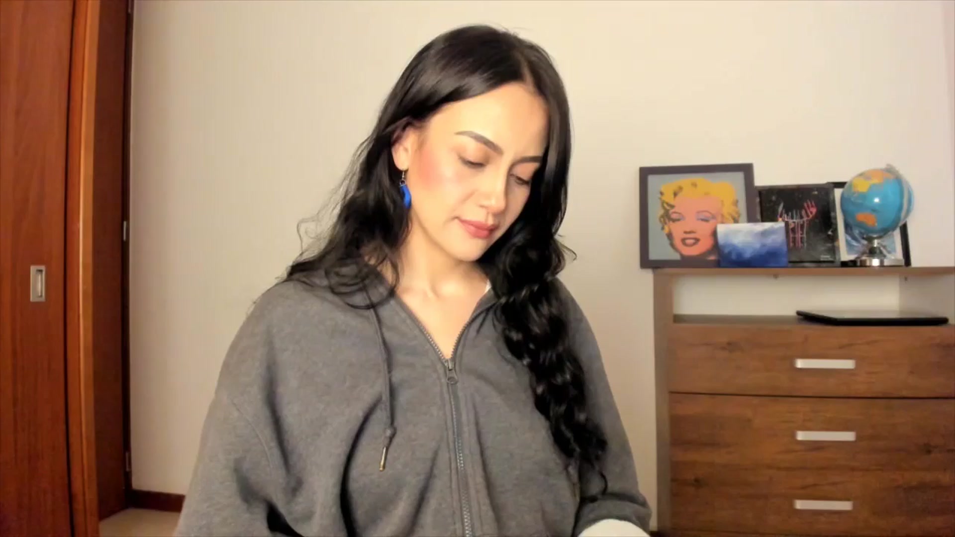 Gallery image thumbnail from Red_Flower203's myfreecams stream on, 02/19/2025, 21:37 image 11 of 20