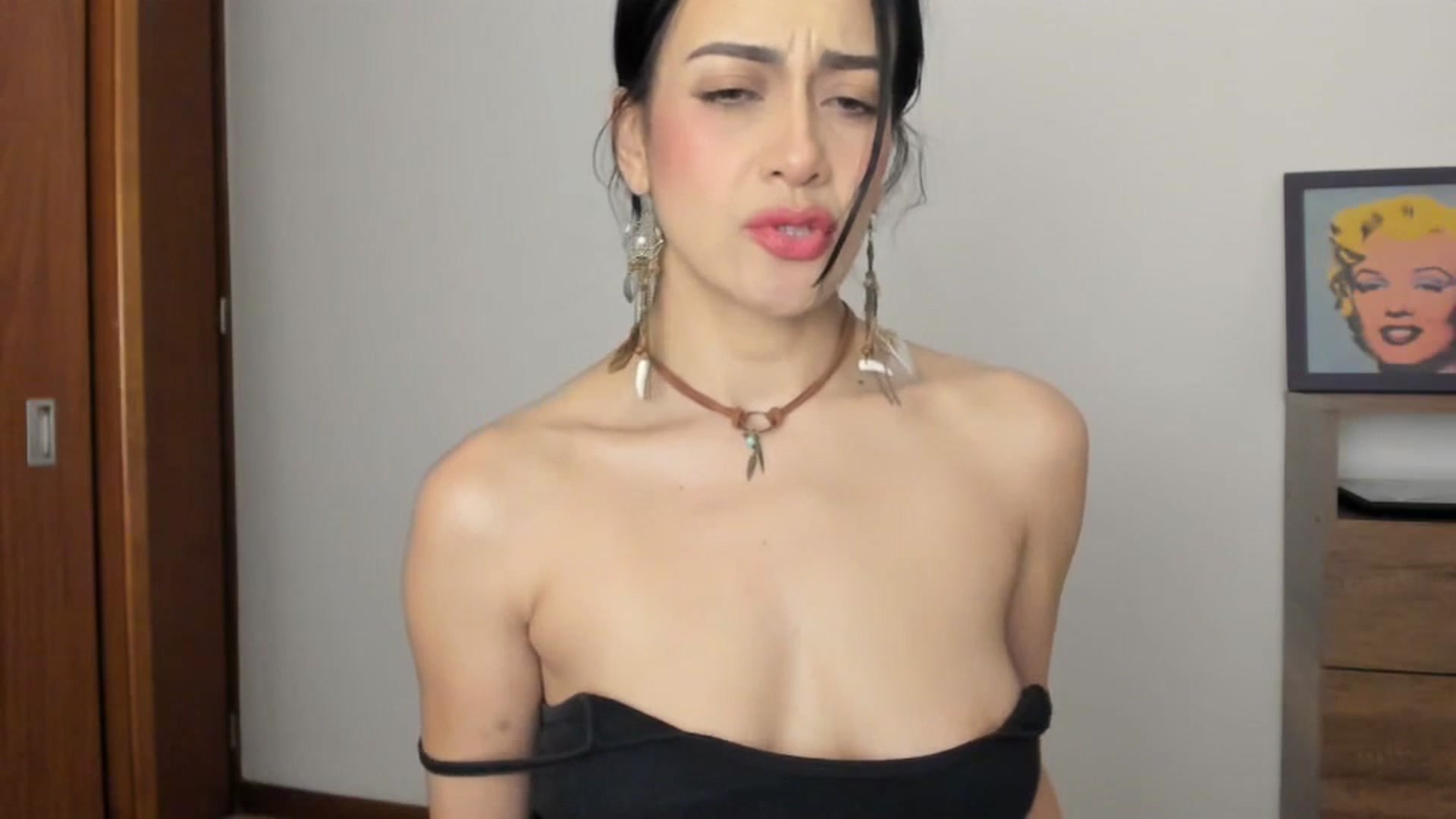 Gallery image thumbnail from Red_Flower203's myfreecams stream on, 05/13/2025, 24:35 image 3 of 20