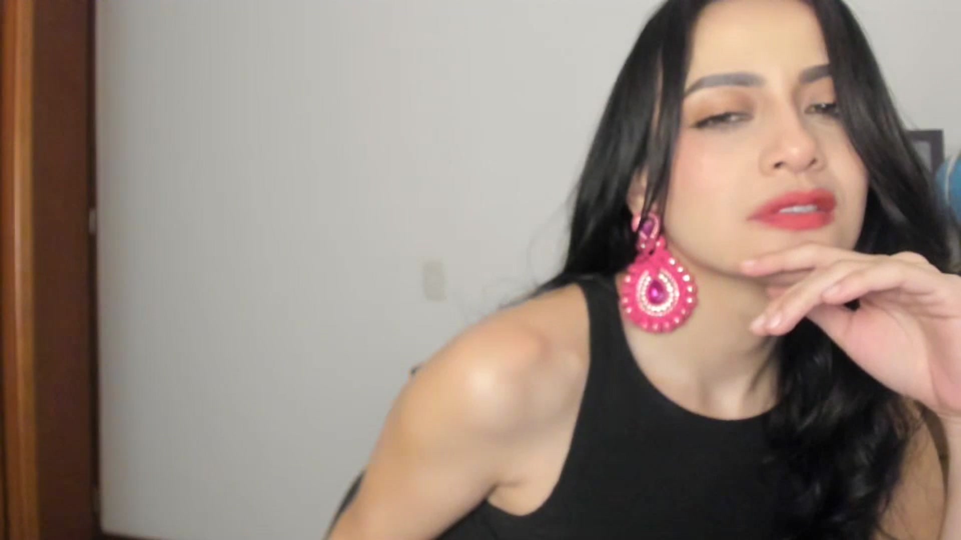 Gallery image thumbnail from Red_Flower203's myfreecams stream on, 06/07/2025, 23:57 image 5 of 20