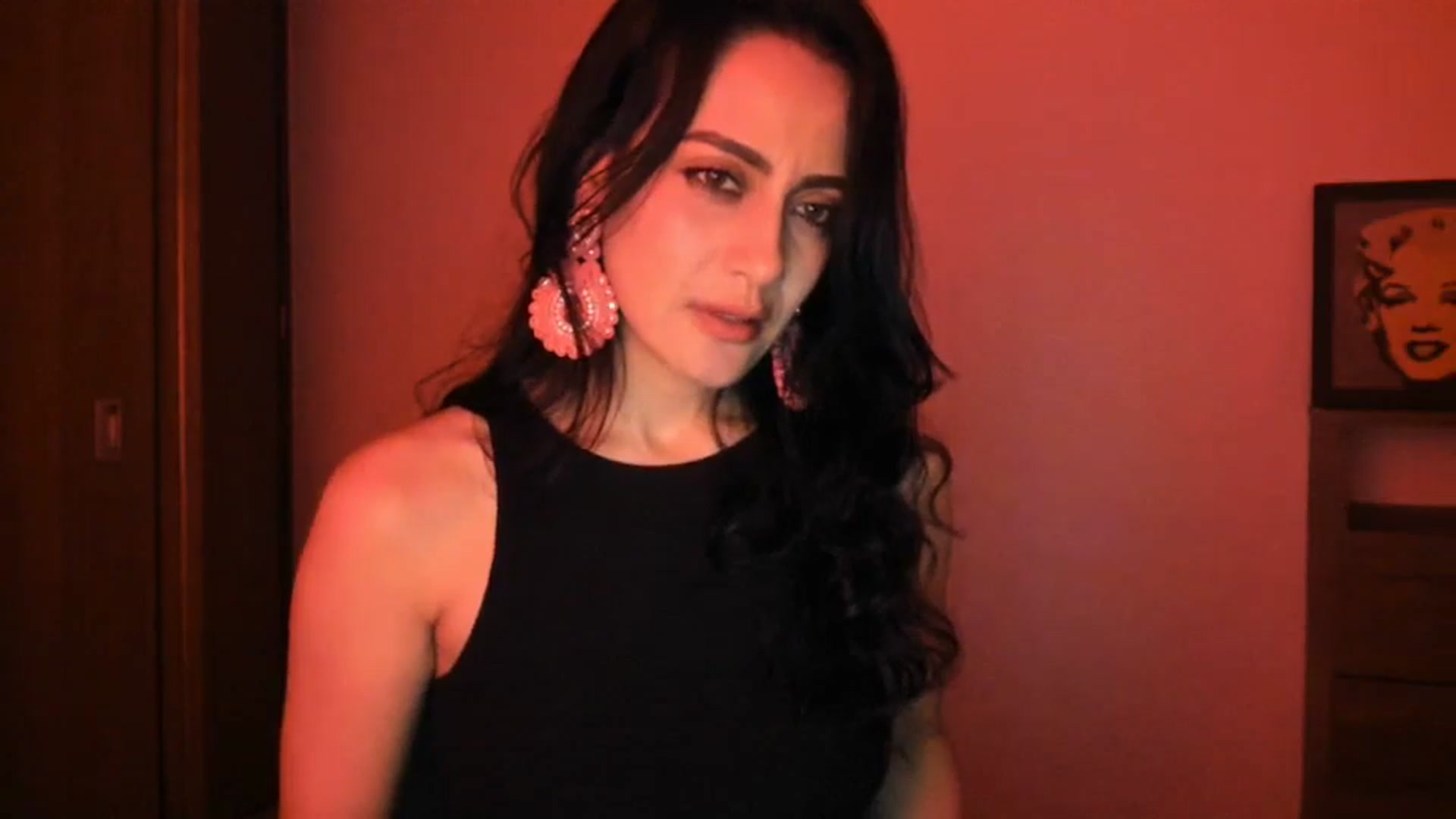 Gallery image thumbnail from Red_Flower203's myfreecams stream on, 06/08/2025, 02:30 image 12 of 20