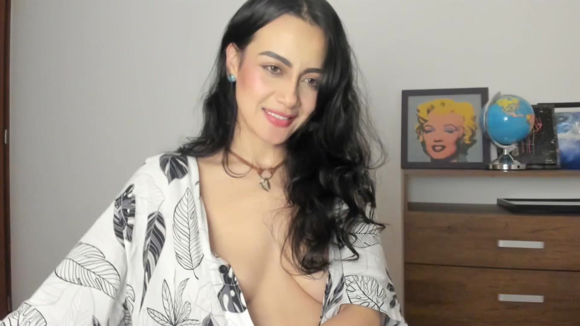 Gallery image thumbnail from Red_Flower203's myfreecams stream on, 06/17/2025, 04:14 image 18 of 20
