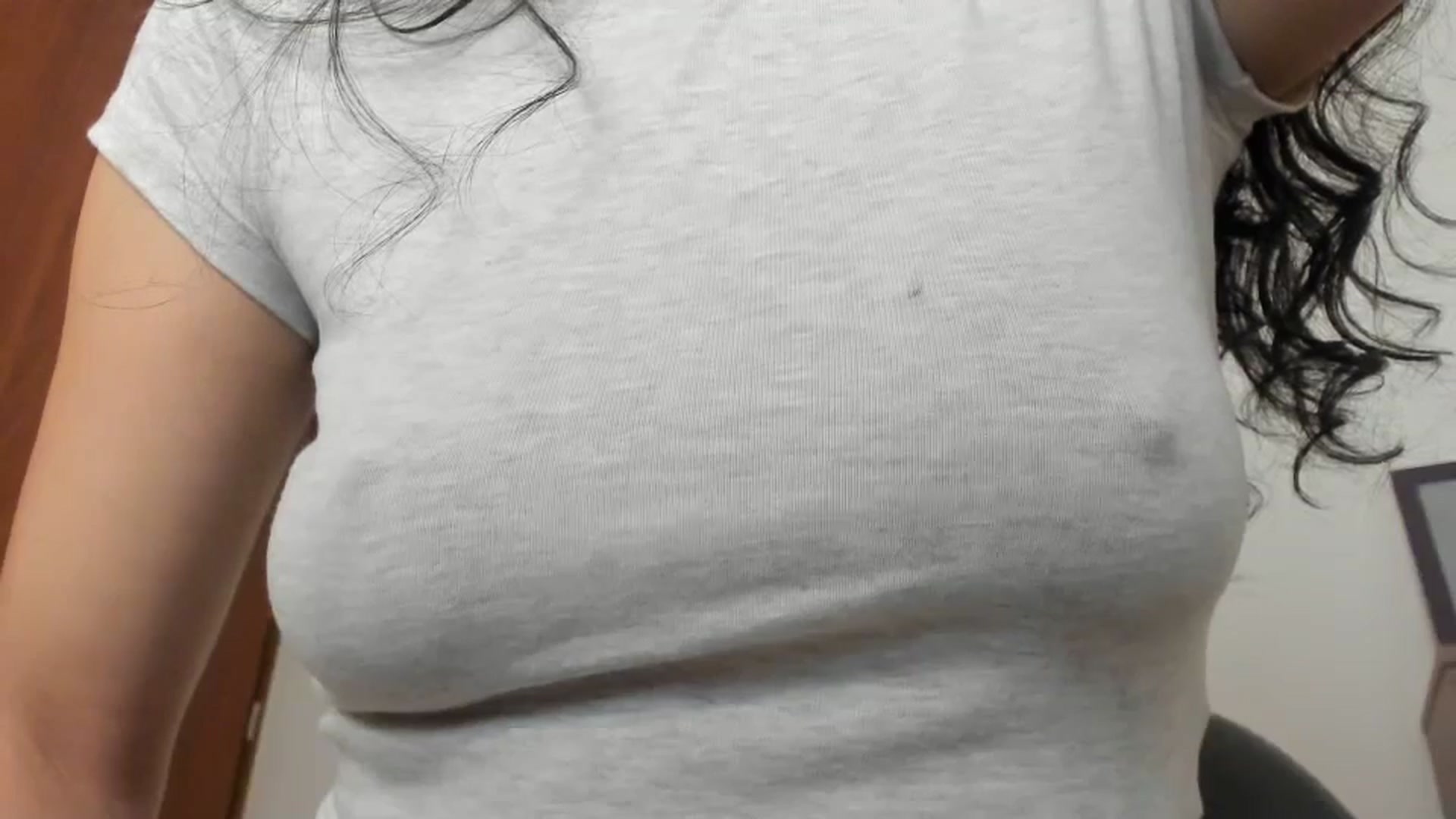 Gallery image thumbnail from Red_Flower203's myfreecams stream on, 06/18/2025, 03:07 image 10 of 20