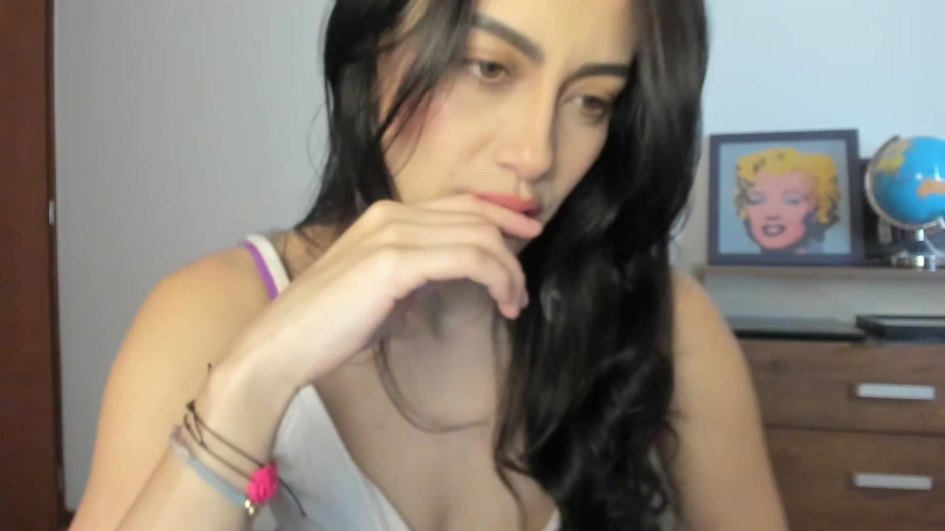 Gallery image thumbnail from Red_Flower203's myfreecams stream on, 06/19/2025, 20:49 image 1 of 20