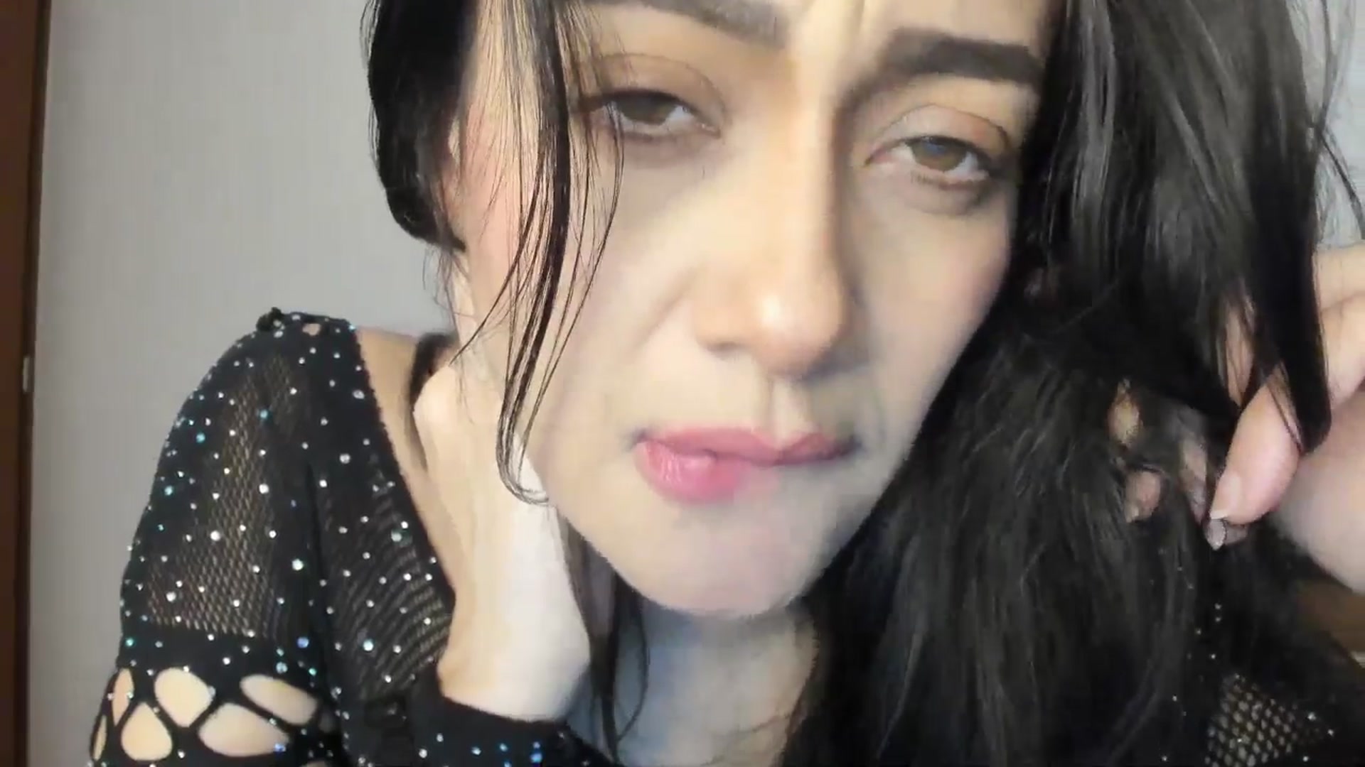 Gallery image thumbnail from Red_Flower203's myfreecams stream on, 06/28/2025, 21:58 image 14 of 20