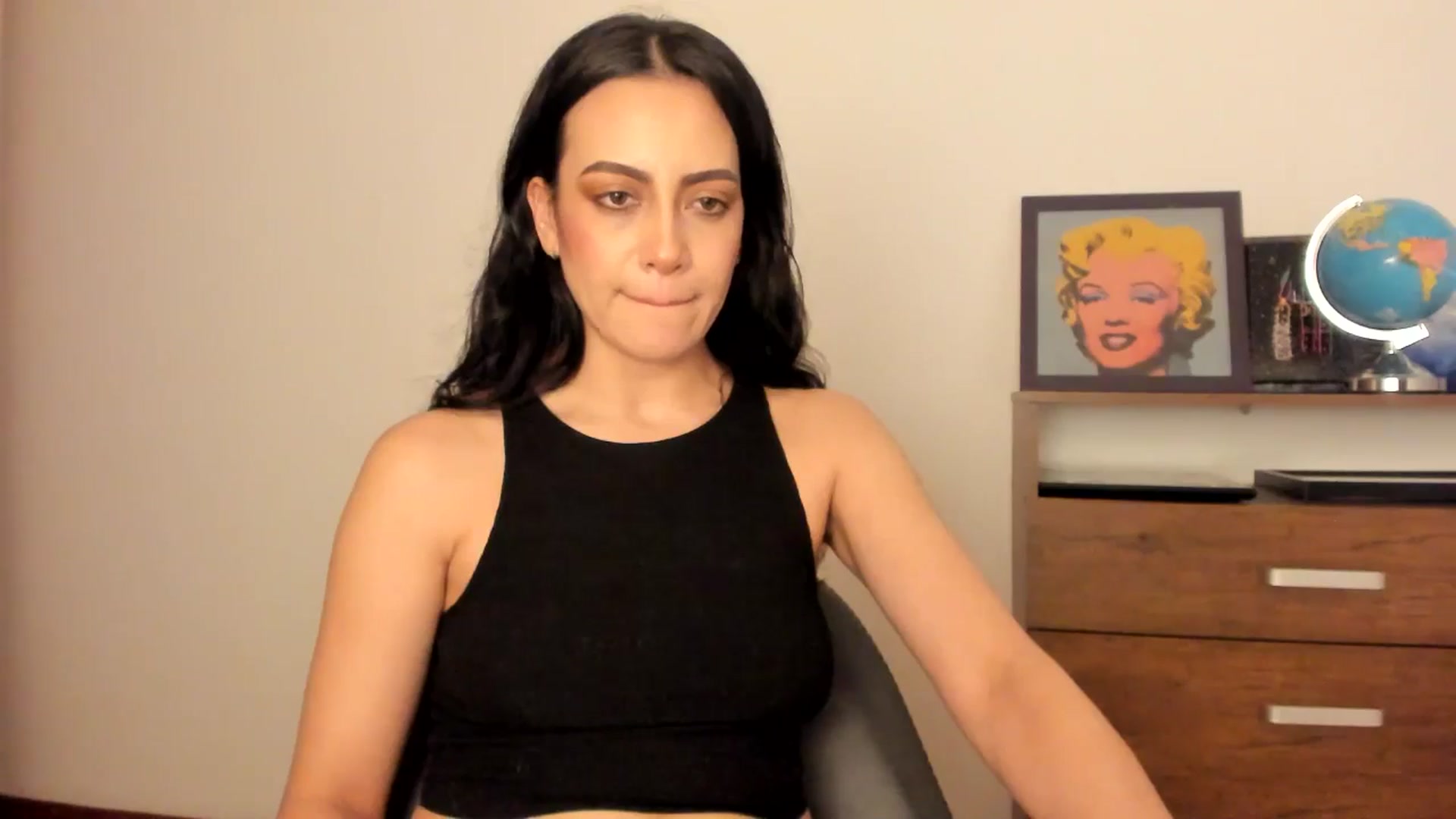 Gallery image thumbnail from Red_Flower203's myfreecams stream on, 07/26/2025, 22:35 image 7 of 20