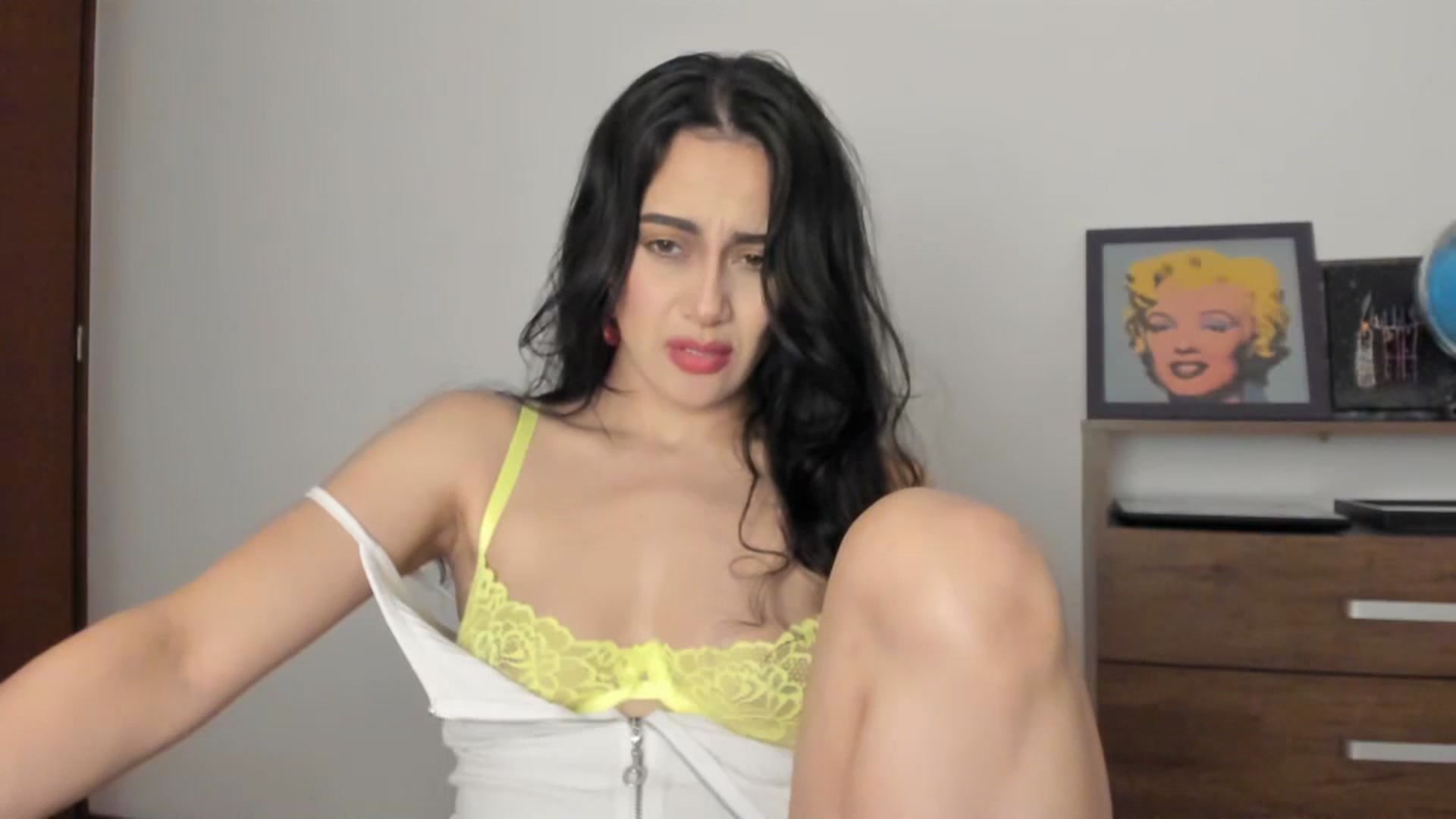 Gallery image thumbnail from Red_Flower203's myfreecams stream on, 07/30/2025, 01:01 image 17 of 20