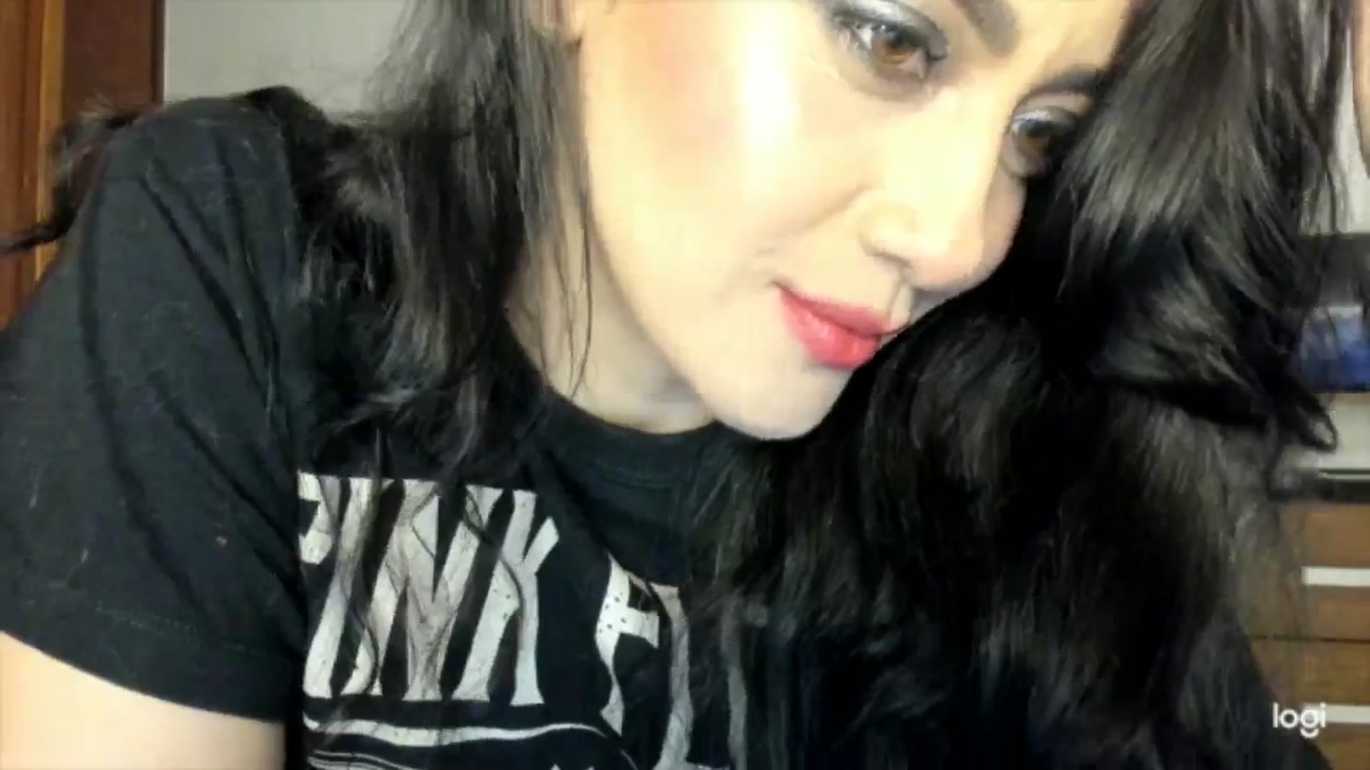 Gallery image thumbnail from Red_Flower203's myfreecams stream on, 08/21/2025, 23:00 image 3 of 20