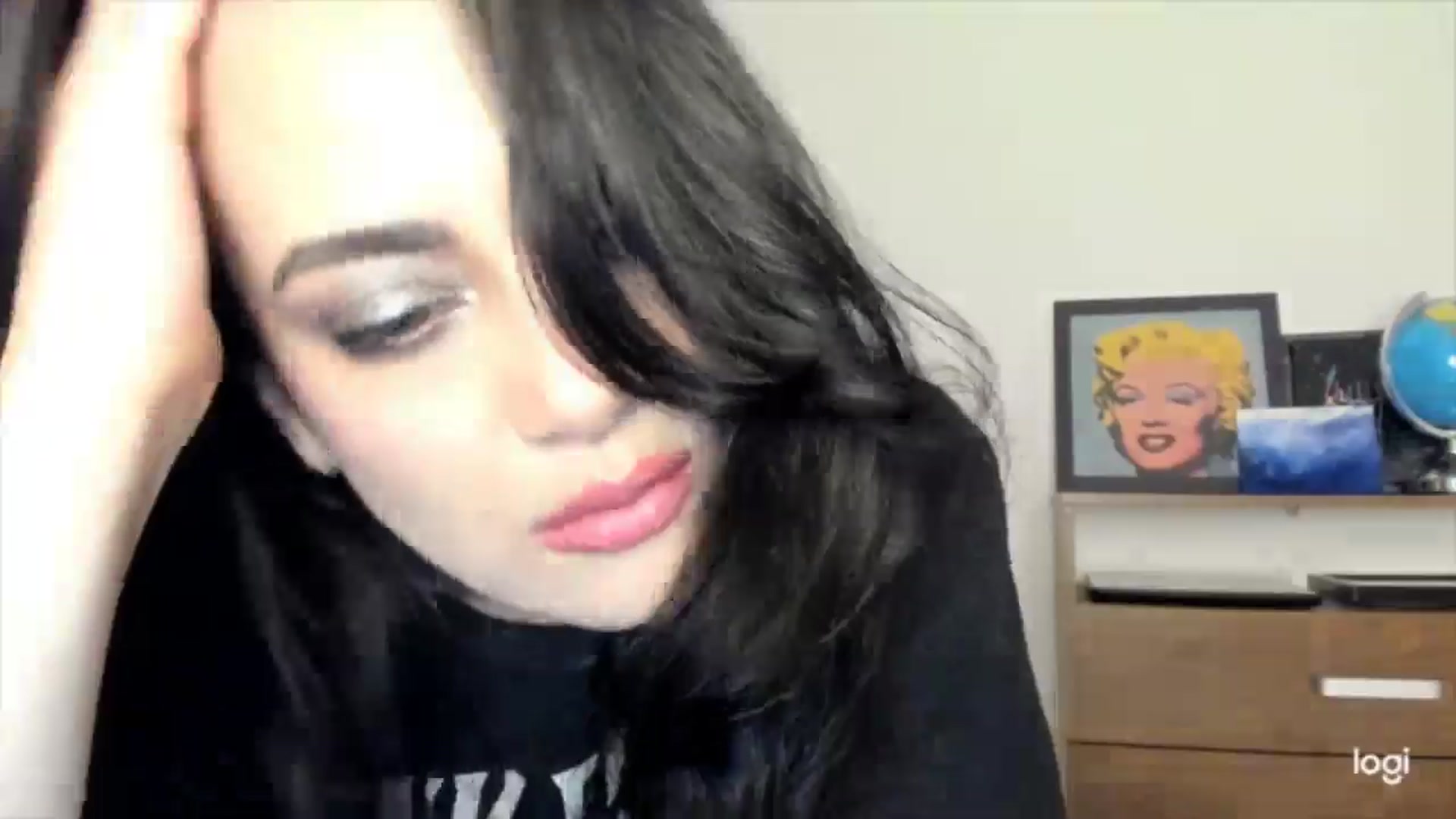 Gallery image thumbnail from Red_Flower203's myfreecams stream on, 08/22/2025, 03:01 image 17 of 20