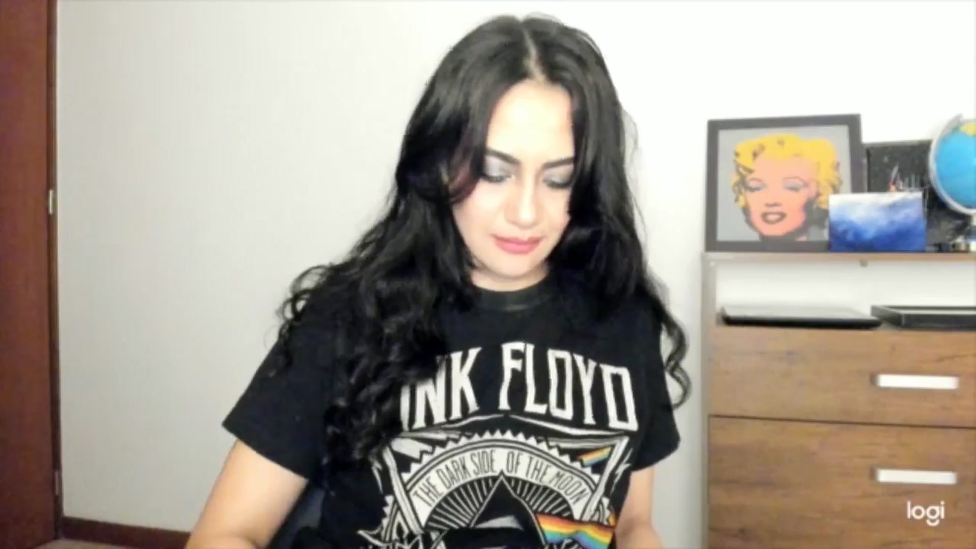Gallery image thumbnail from Red_Flower203's myfreecams stream on, 08/22/2025, 03:01 image 16 of 20