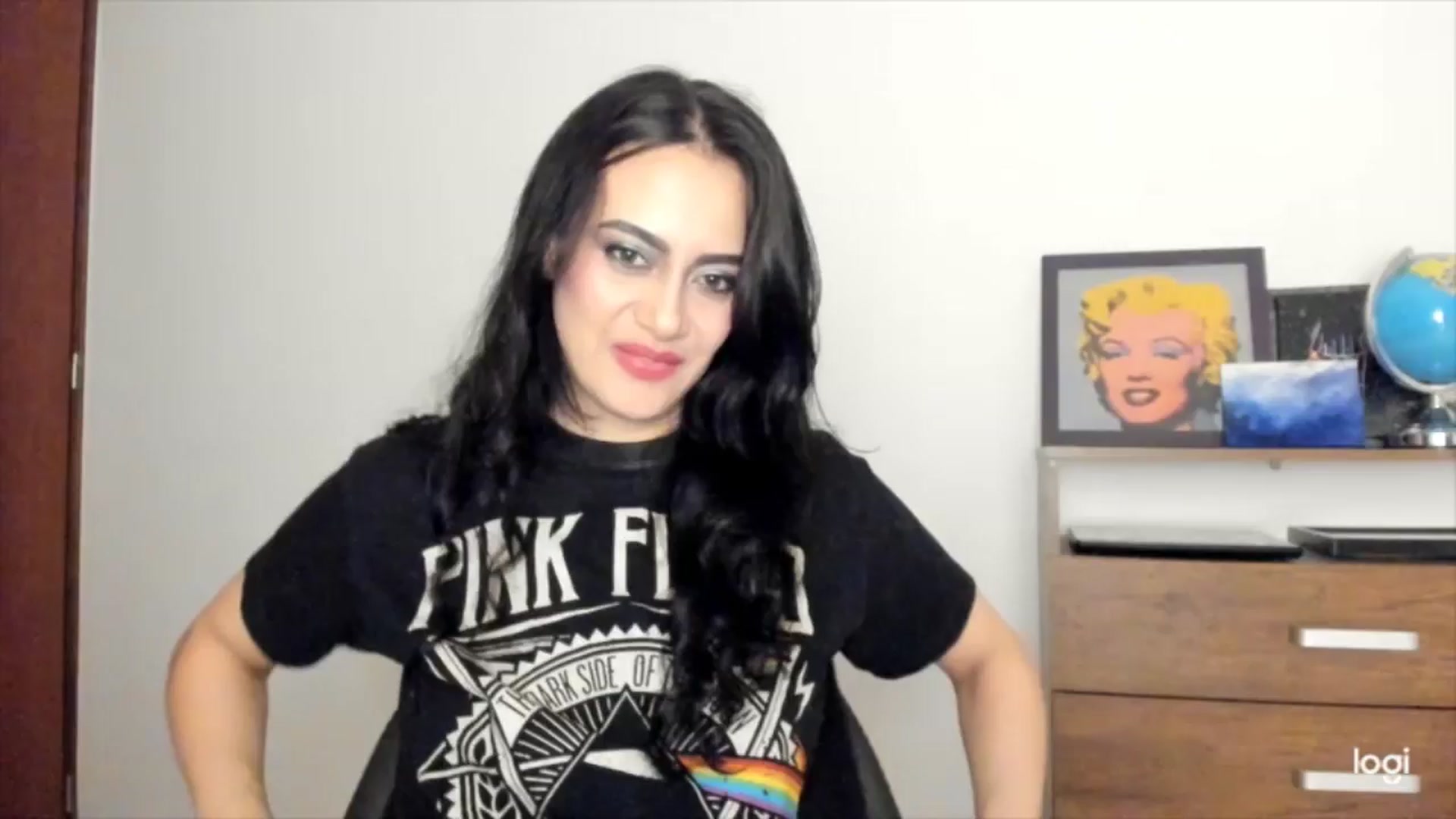 Gallery image thumbnail from Red_Flower203's myfreecams stream on, 08/22/2025, 03:01 image 1 of 20