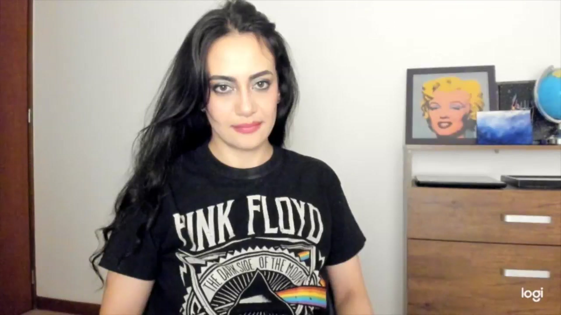 Gallery image thumbnail from Red_Flower203's myfreecams stream on, 08/22/2025, 03:01 image 15 of 20