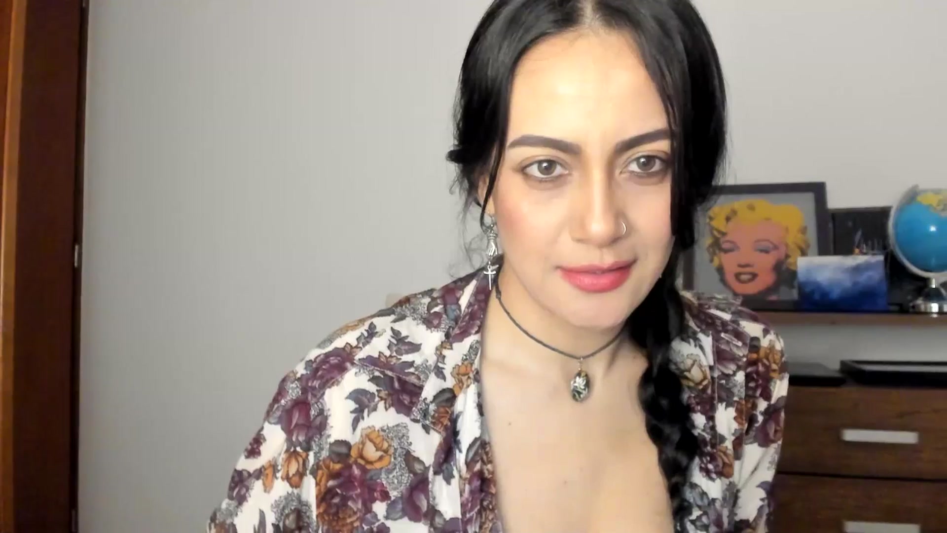 Gallery image thumbnail from Red_Flower203's myfreecams stream on, 08/29/2025, 04:15 image 4 of 20
