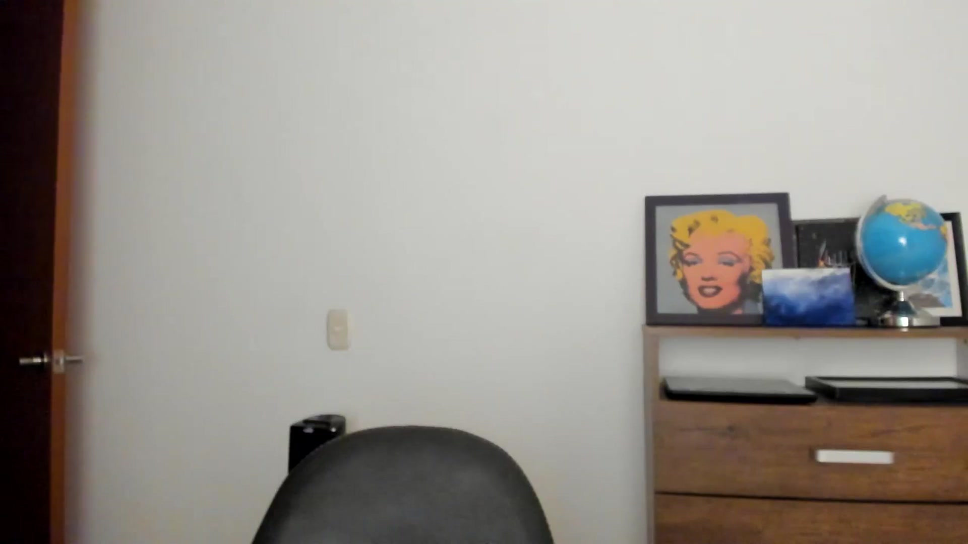 Gallery image thumbnail from Red_Flower203's myfreecams stream on, 08/31/2025, 01:13 image 18 of 20