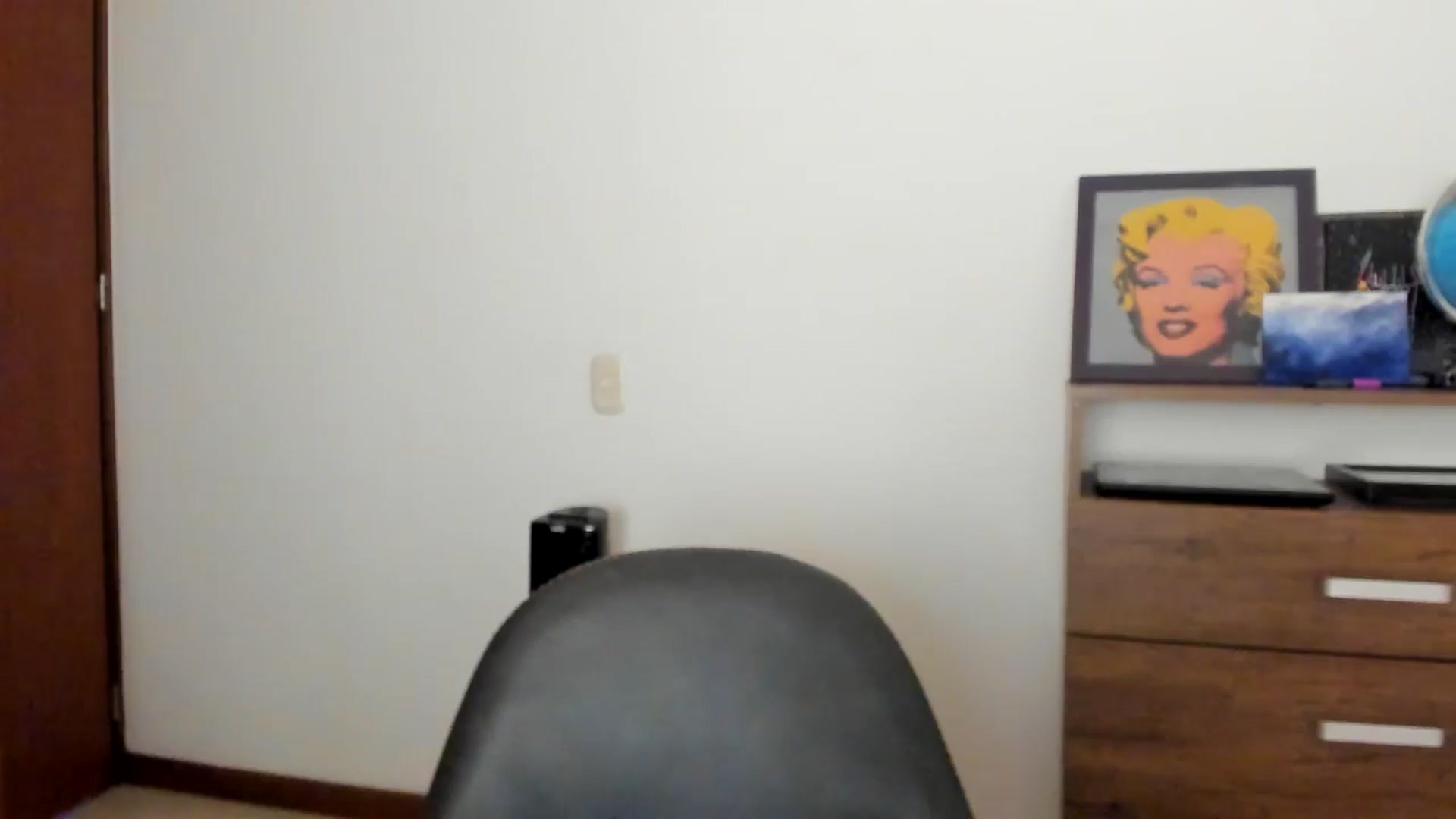 Gallery image thumbnail from Red_Flower203's myfreecams stream on, 09/10/2025, 03:39 image 9 of 20