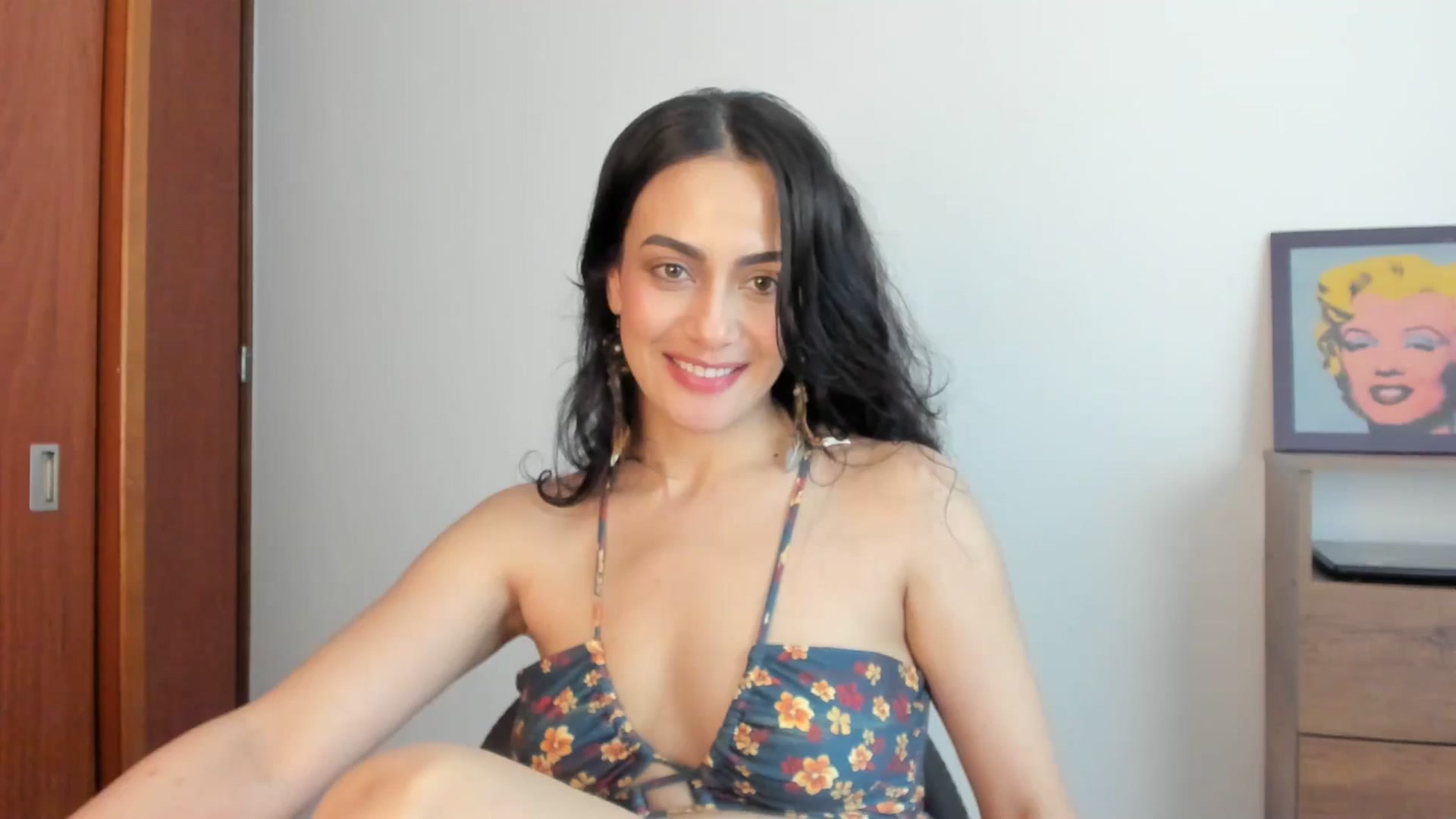 Gallery image thumbnail from Red_Flower203's myfreecams stream on, 09/16/2025, 24:01 image 7 of 20