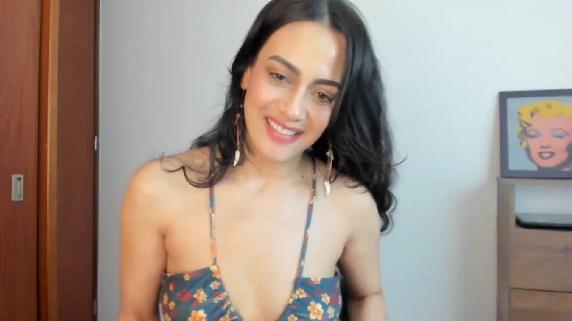 Gallery image thumbnail from Red_Flower203's myfreecams stream on, 09/16/2025, 24:01 image 8 of 20