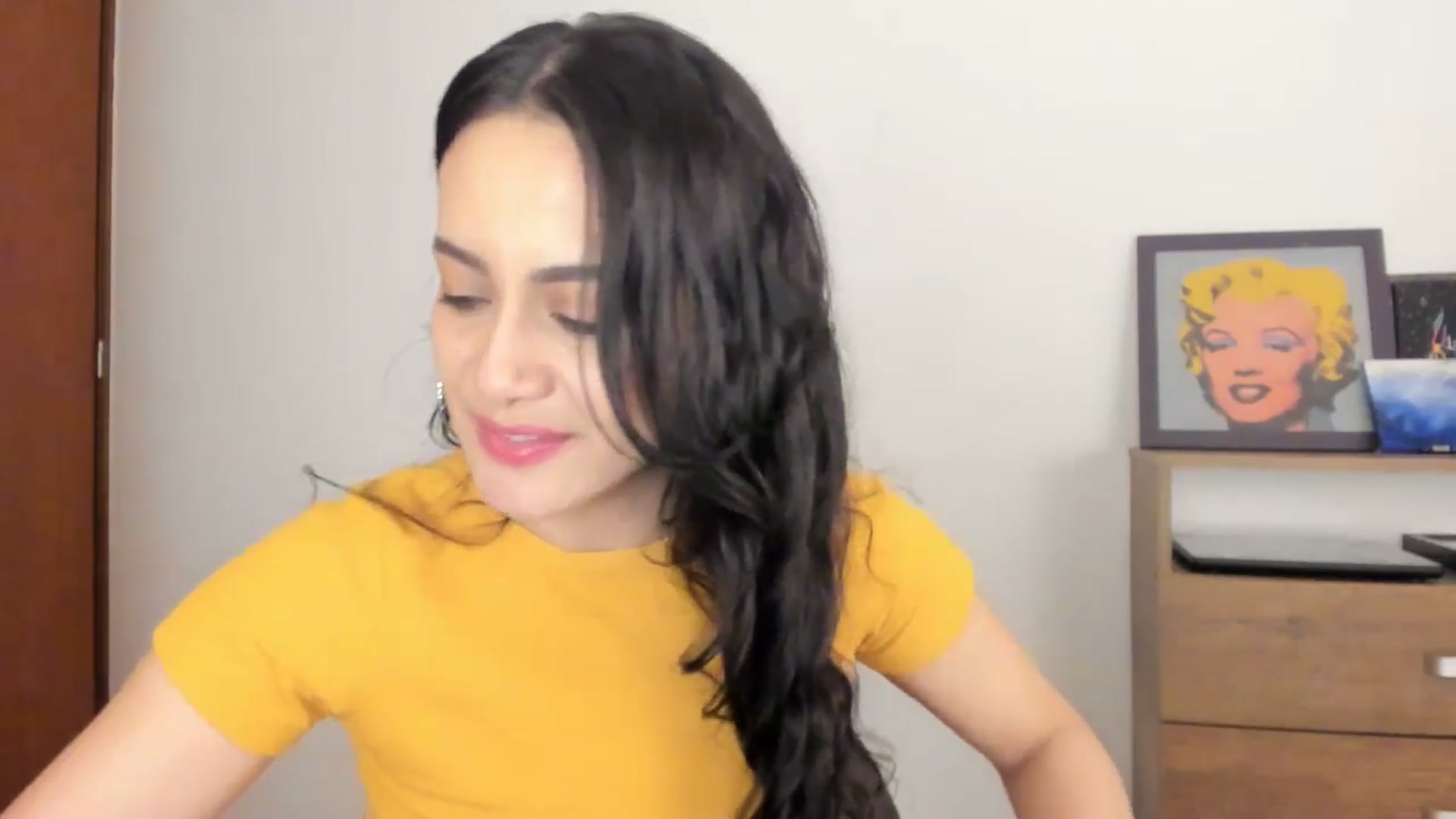Gallery image thumbnail from Red_Flower203's myfreecams stream on, 09/17/2025, 02:36 image 10 of 20